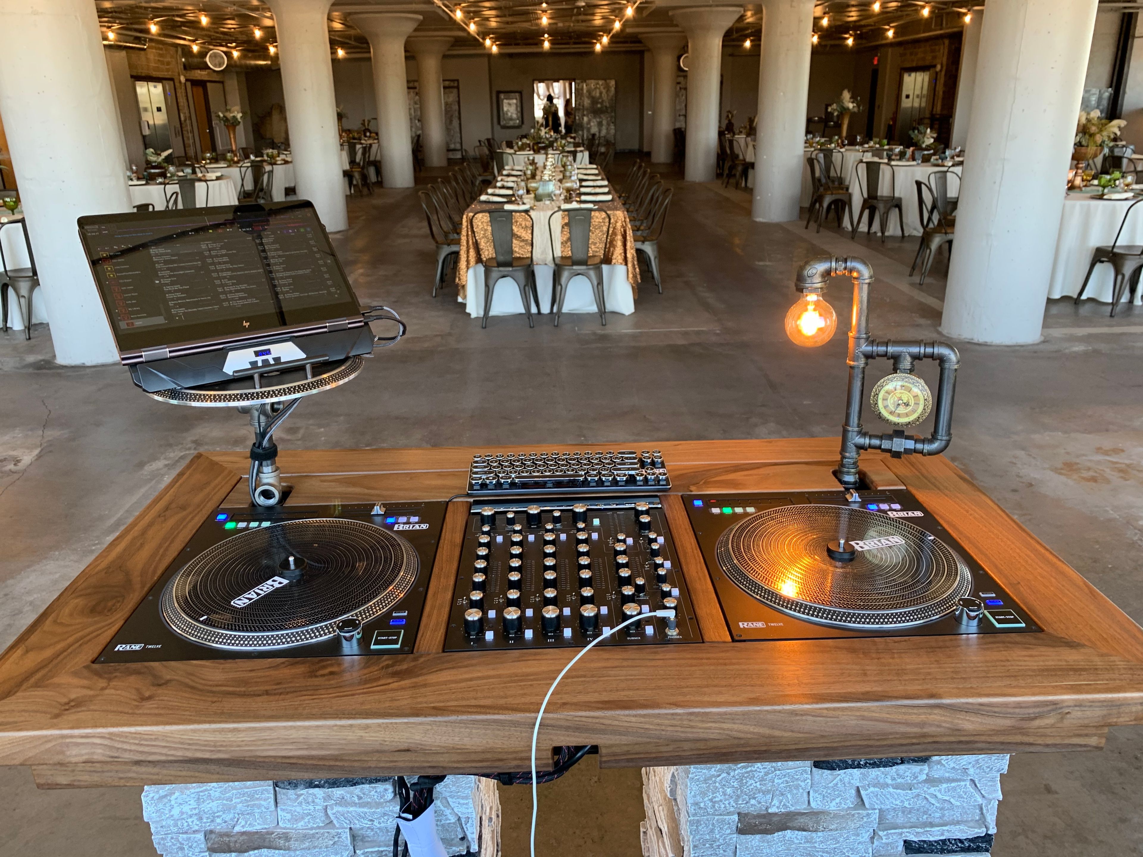 Cover photo of BrianDJTeXweddings