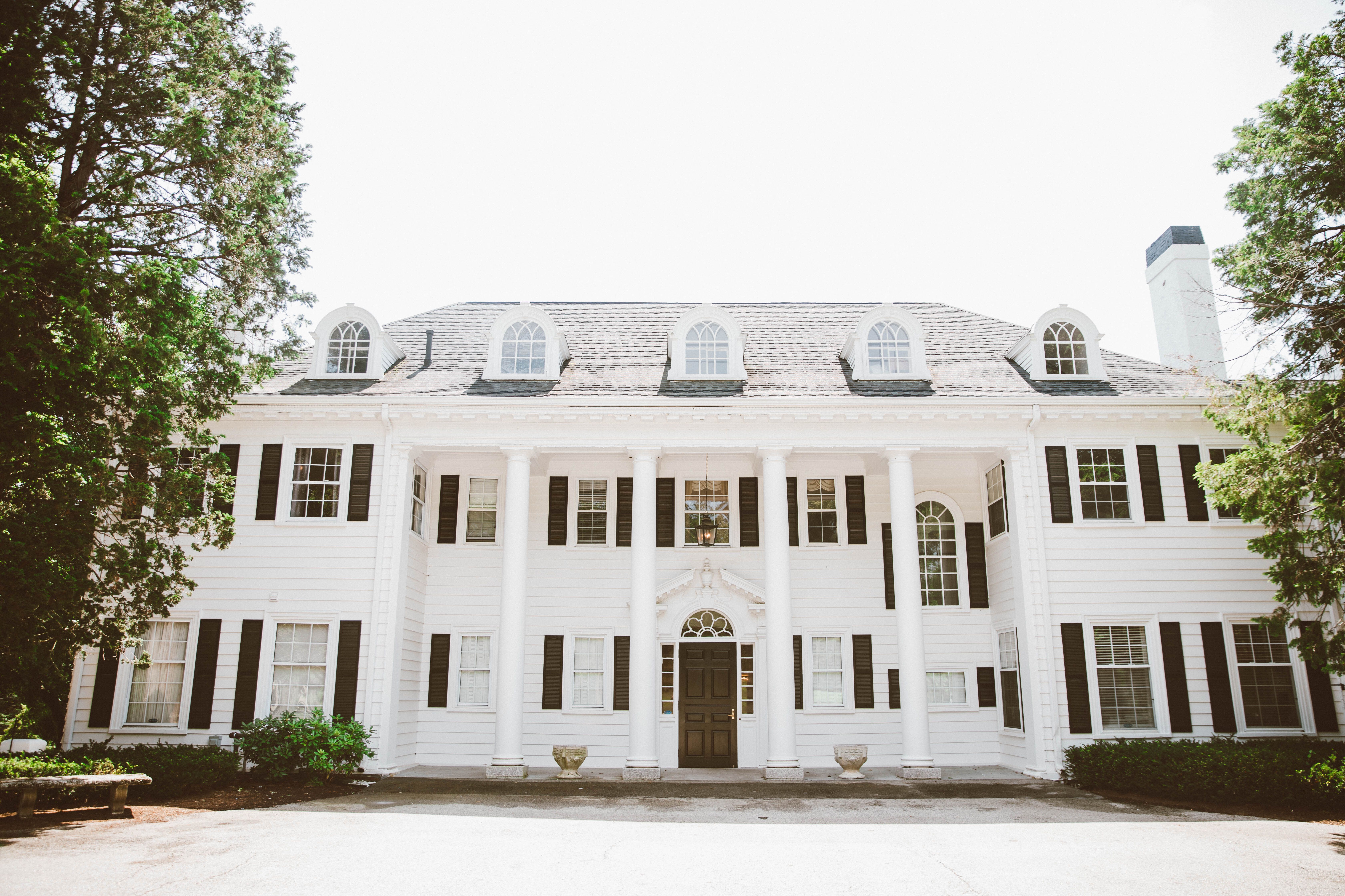 Honey Founder's Sweet $150 Million Mansion! | Top Ten Real Estate Deals -  Condos for Sale, image size:6720x4480