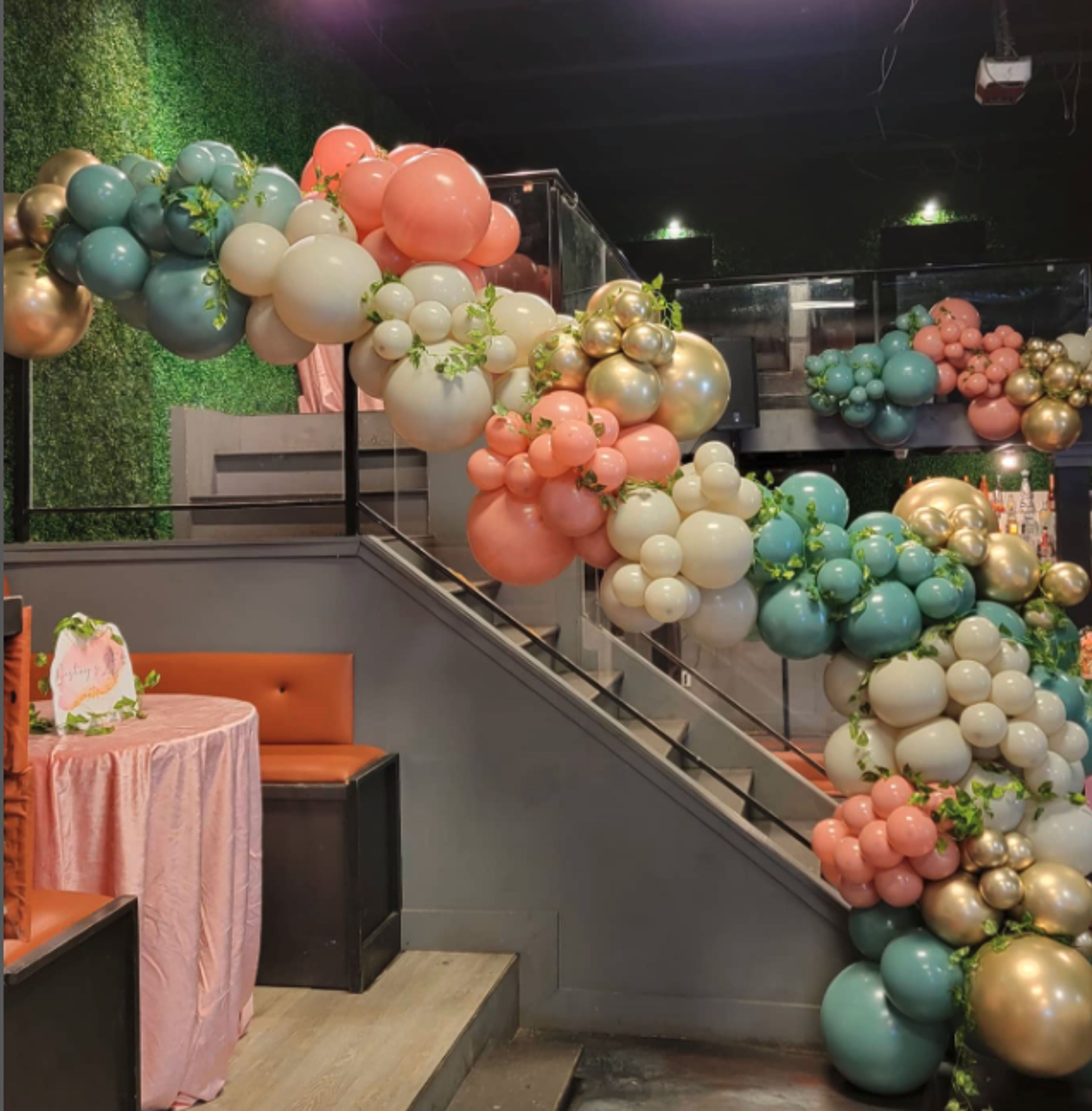 Cover photo of Décor by Dé