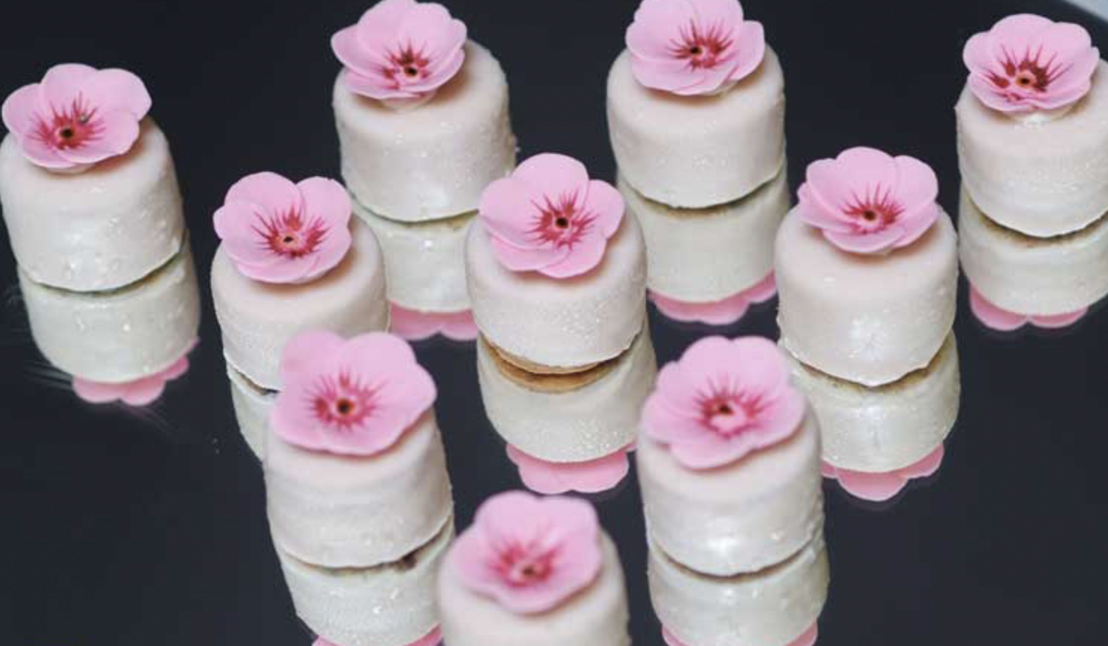 Cover photo of Lestis Desserts