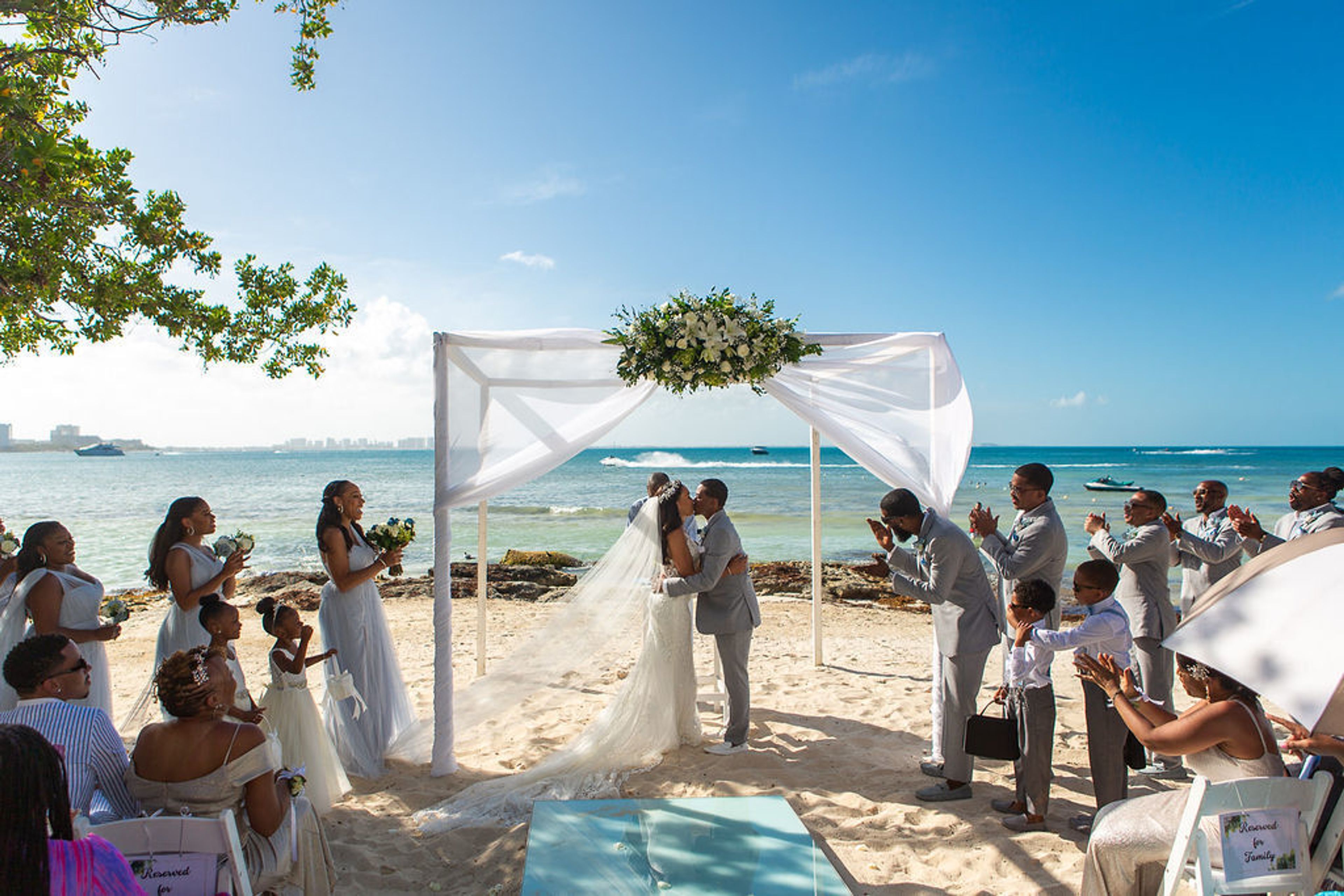 Cover photo of Events with Ambiance