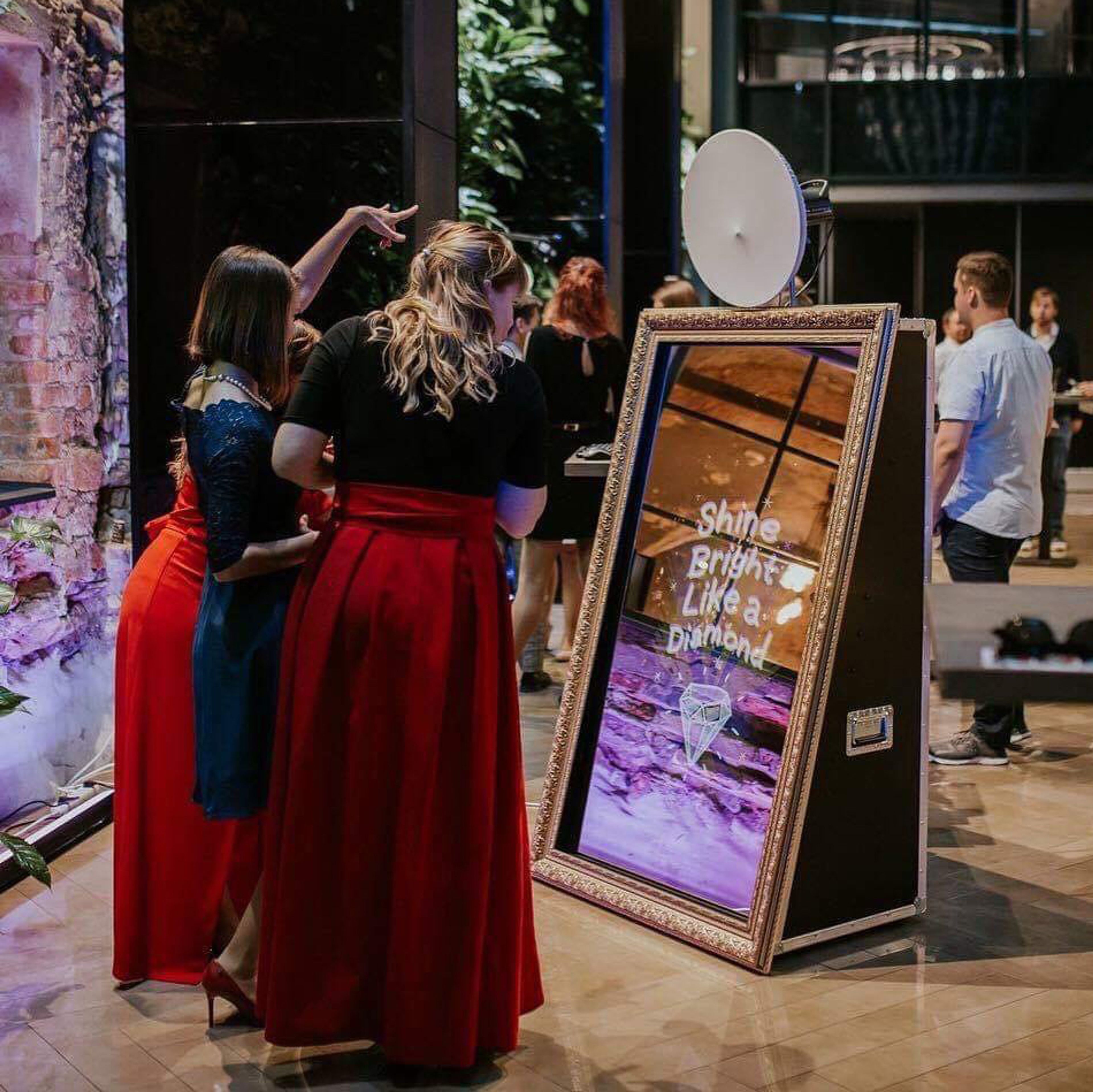 Cover photo of Stunning Parties