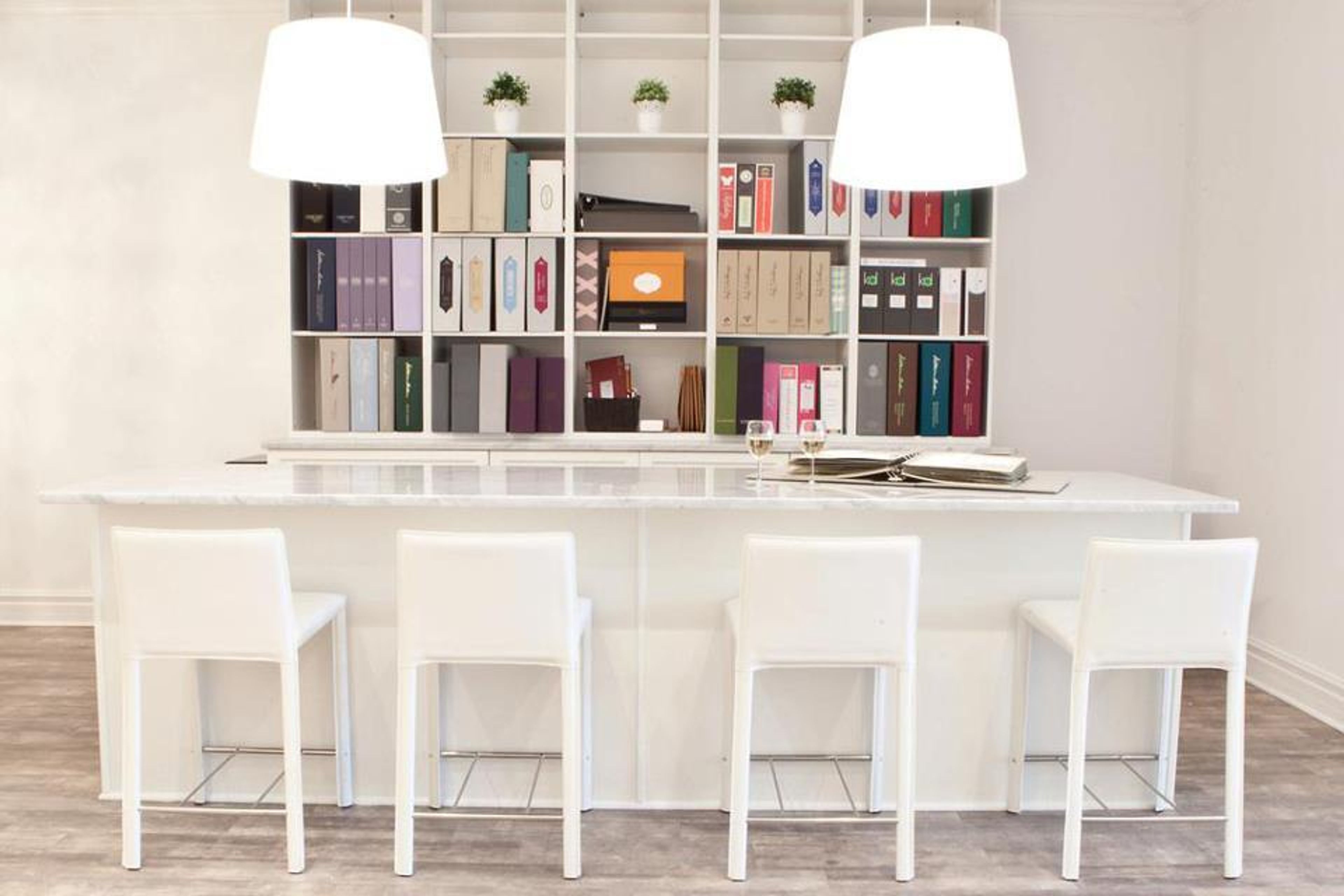 Cover photo of Smitten Boutique