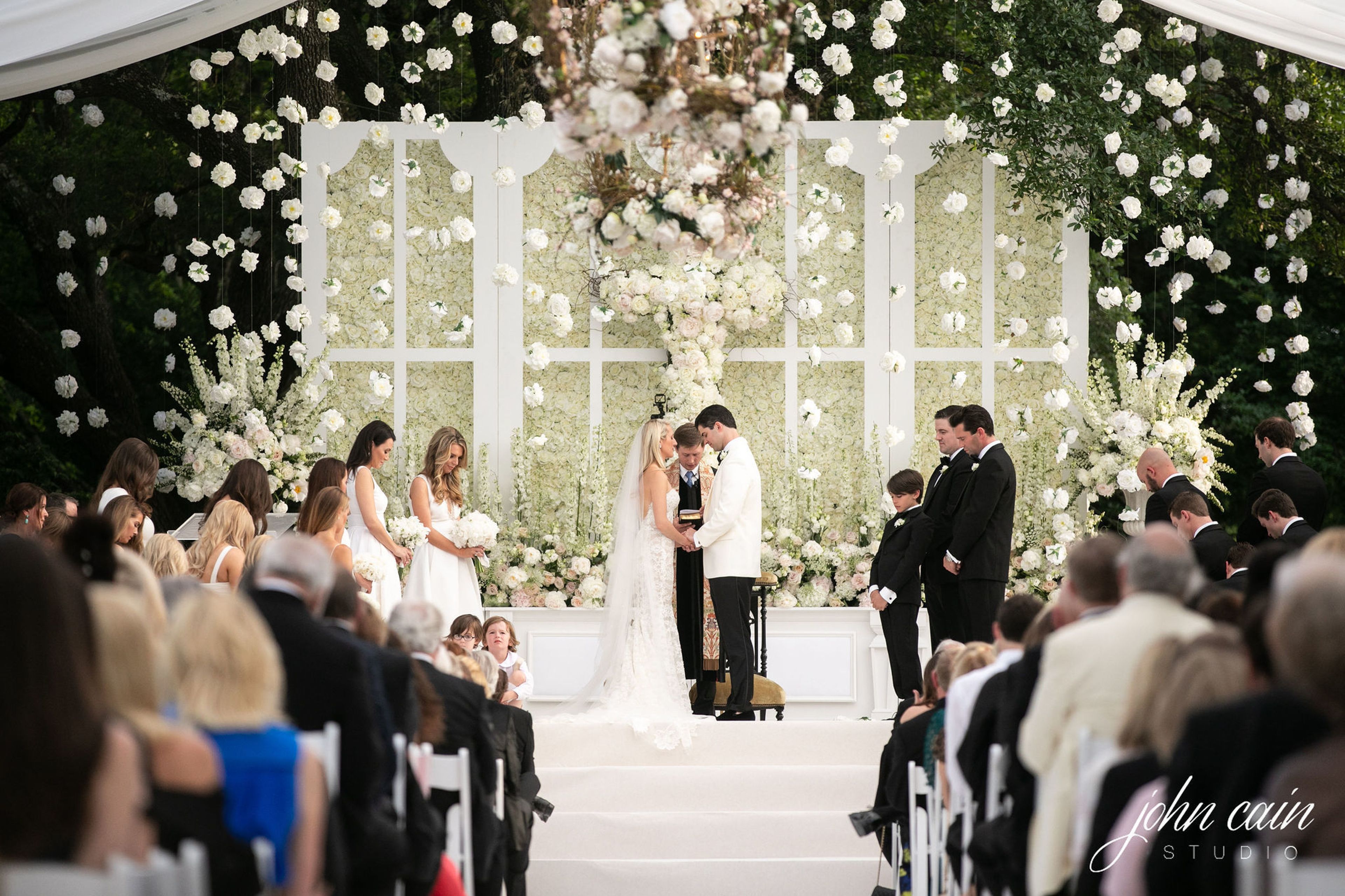 Cover photo of Diamond Affairs Weddings & Special Events