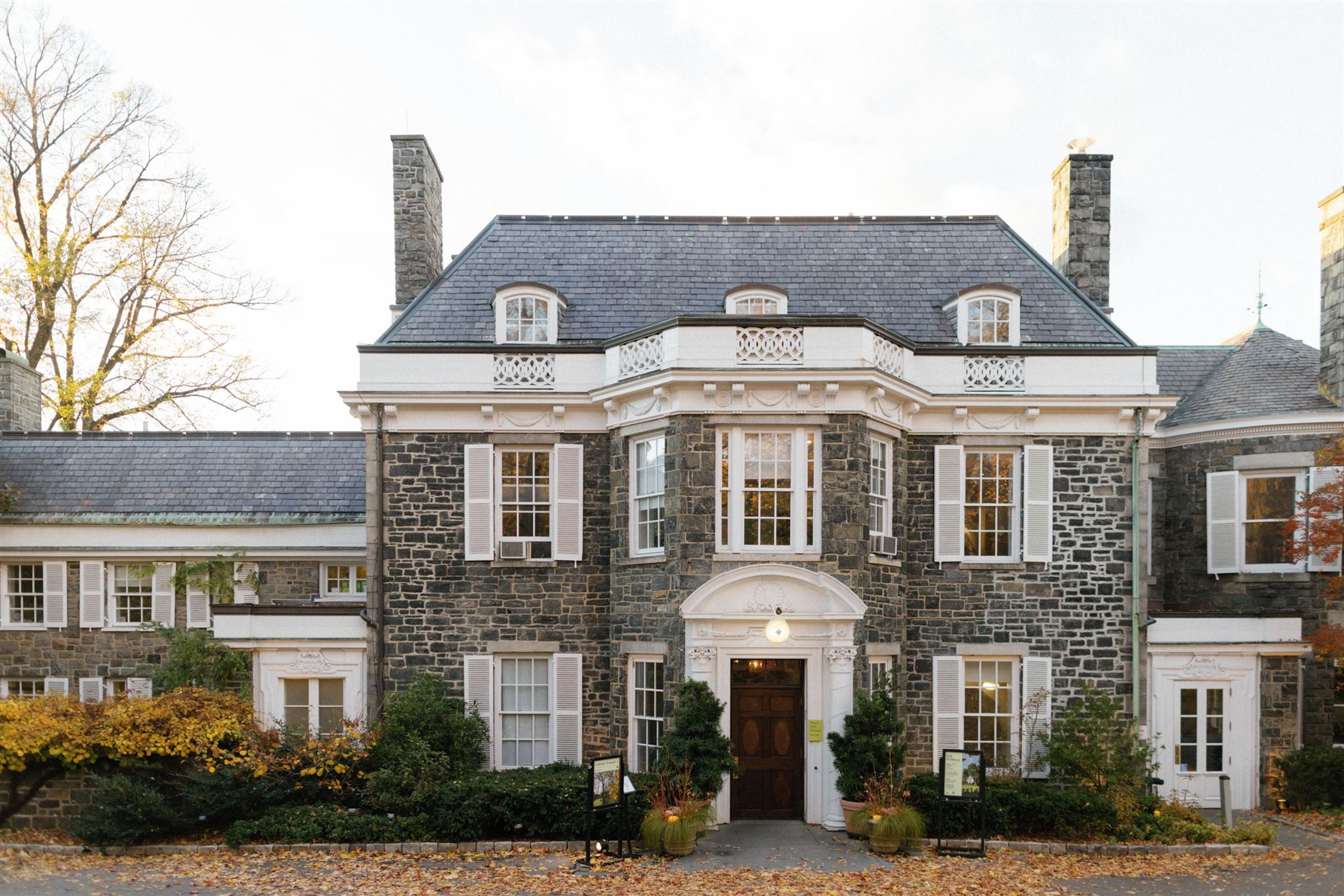 Cover photo of Wave Hill