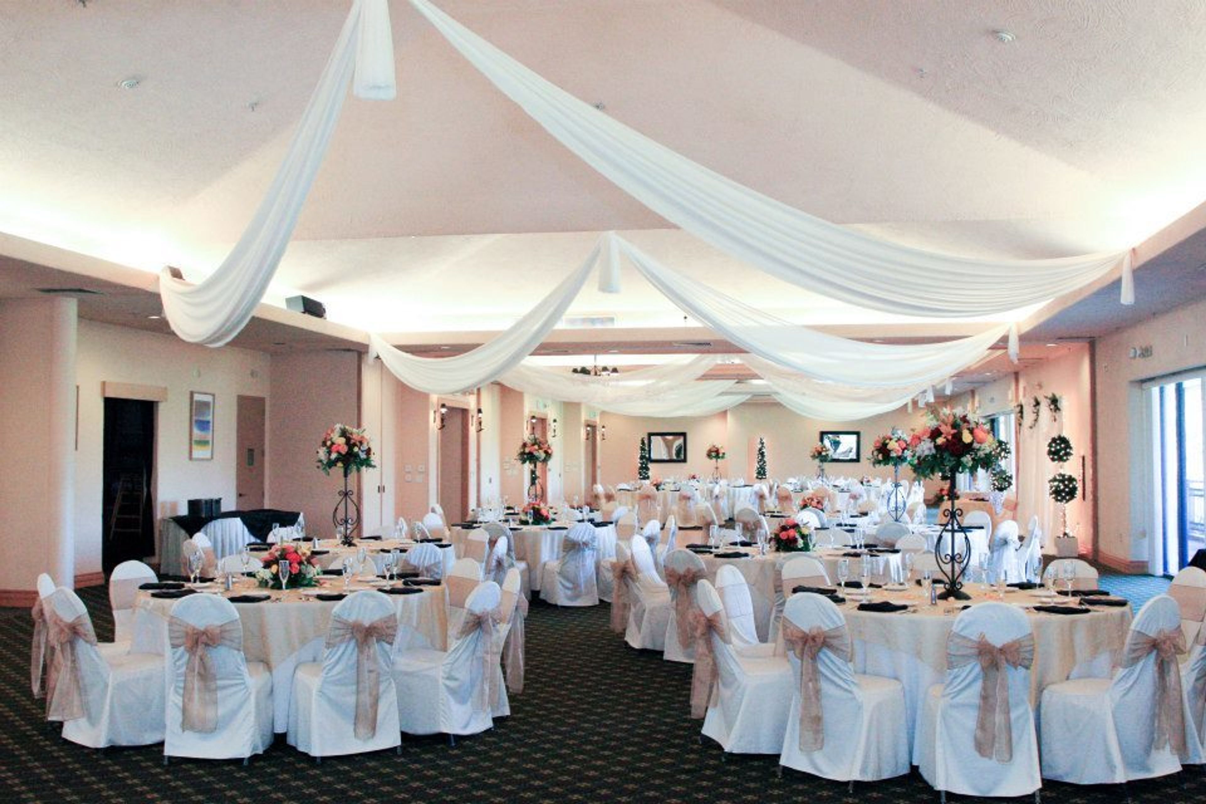 Cover photo of The Veranda at Green River Golf Club