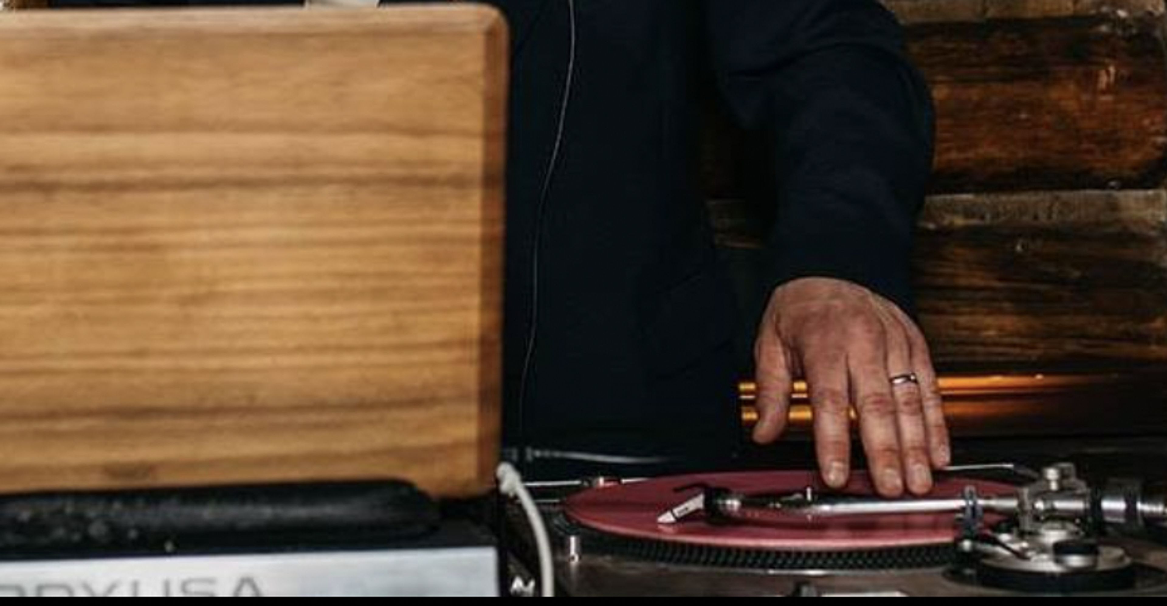 Cover photo of Fox Sounds