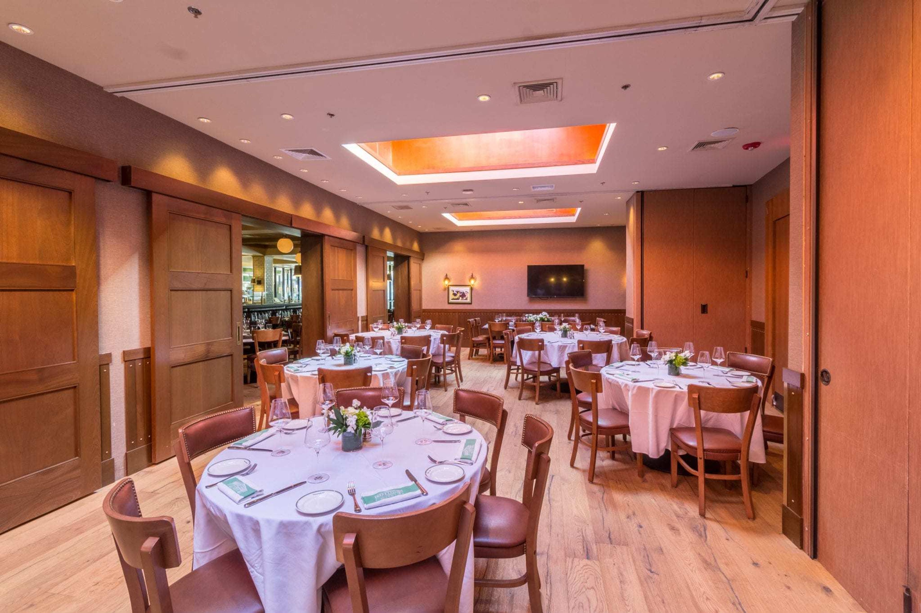 Cover photo of Smith & Wollensky - Wellesley