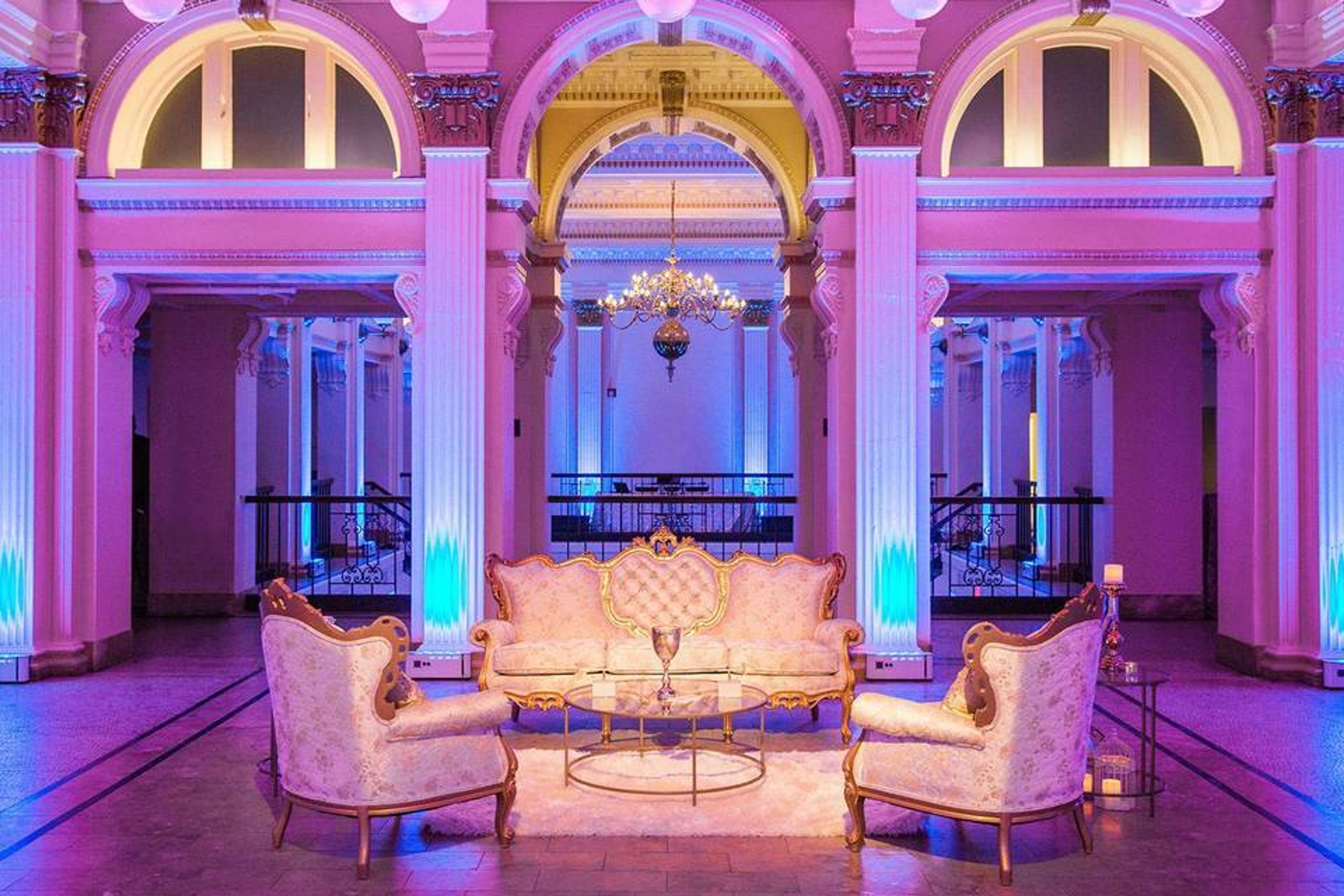 Cover photo of Uniquely Chic