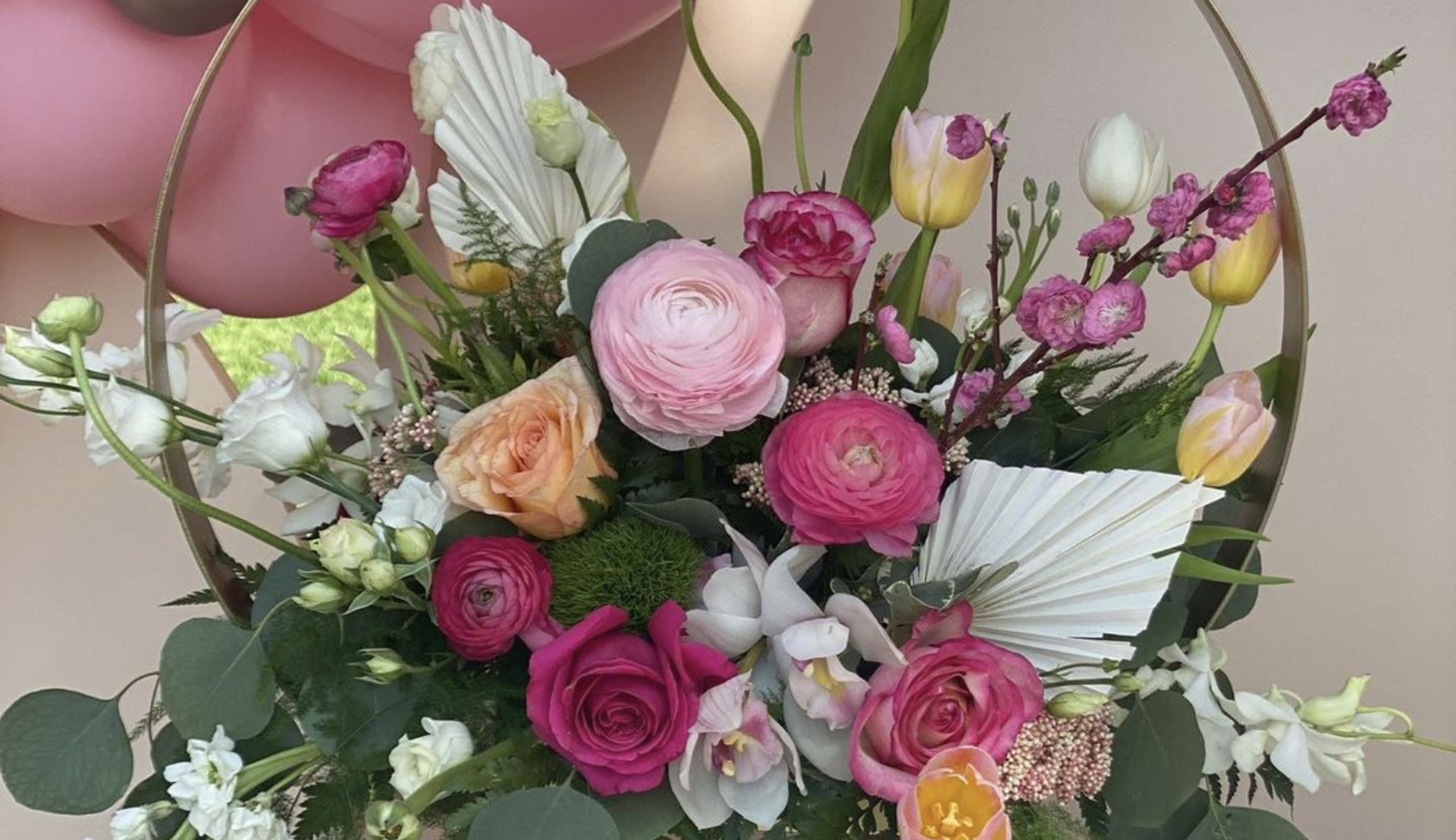 Cover photo of Flowers by Mercedes