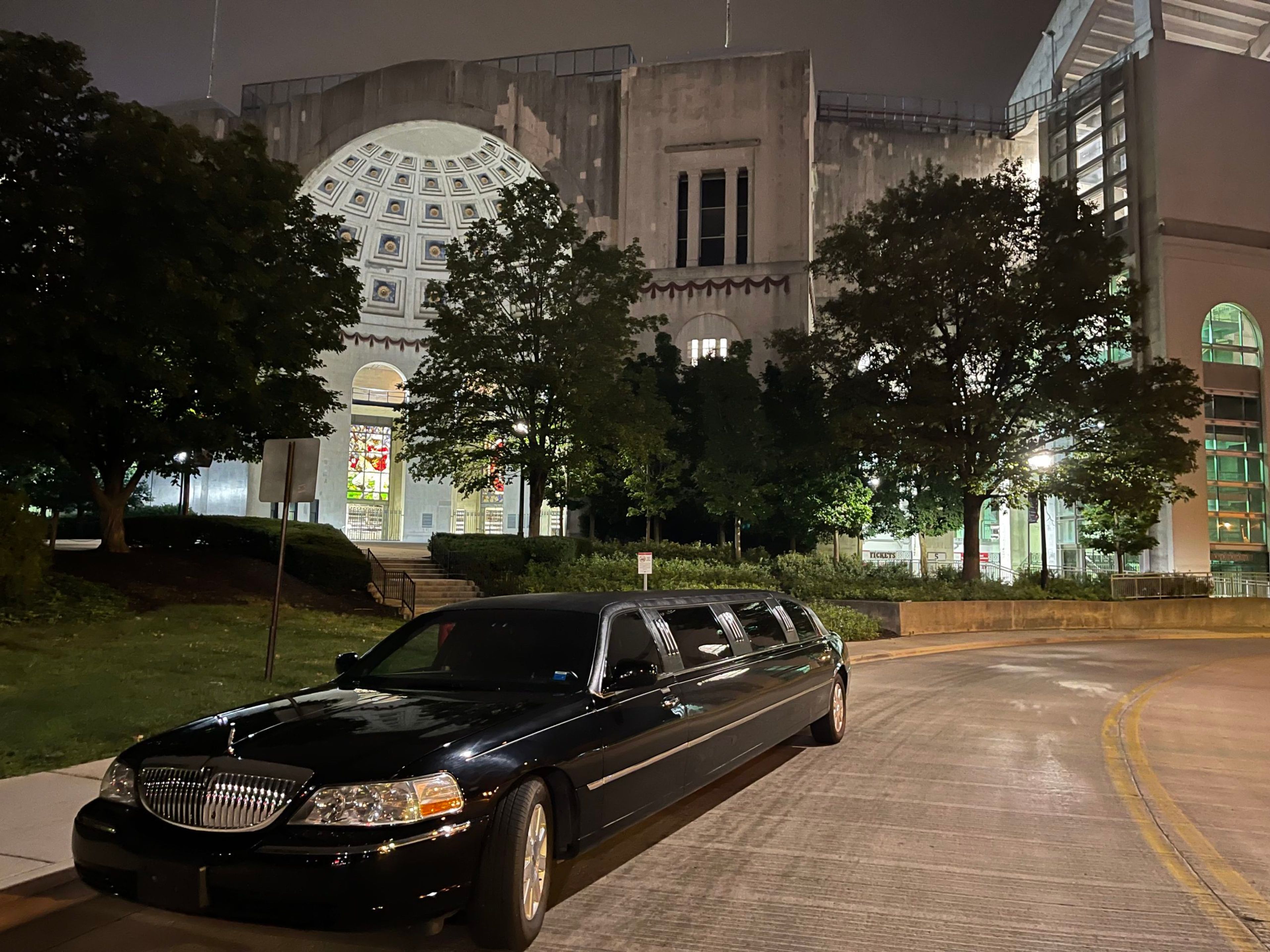 Cover photo of Elegance Limousines