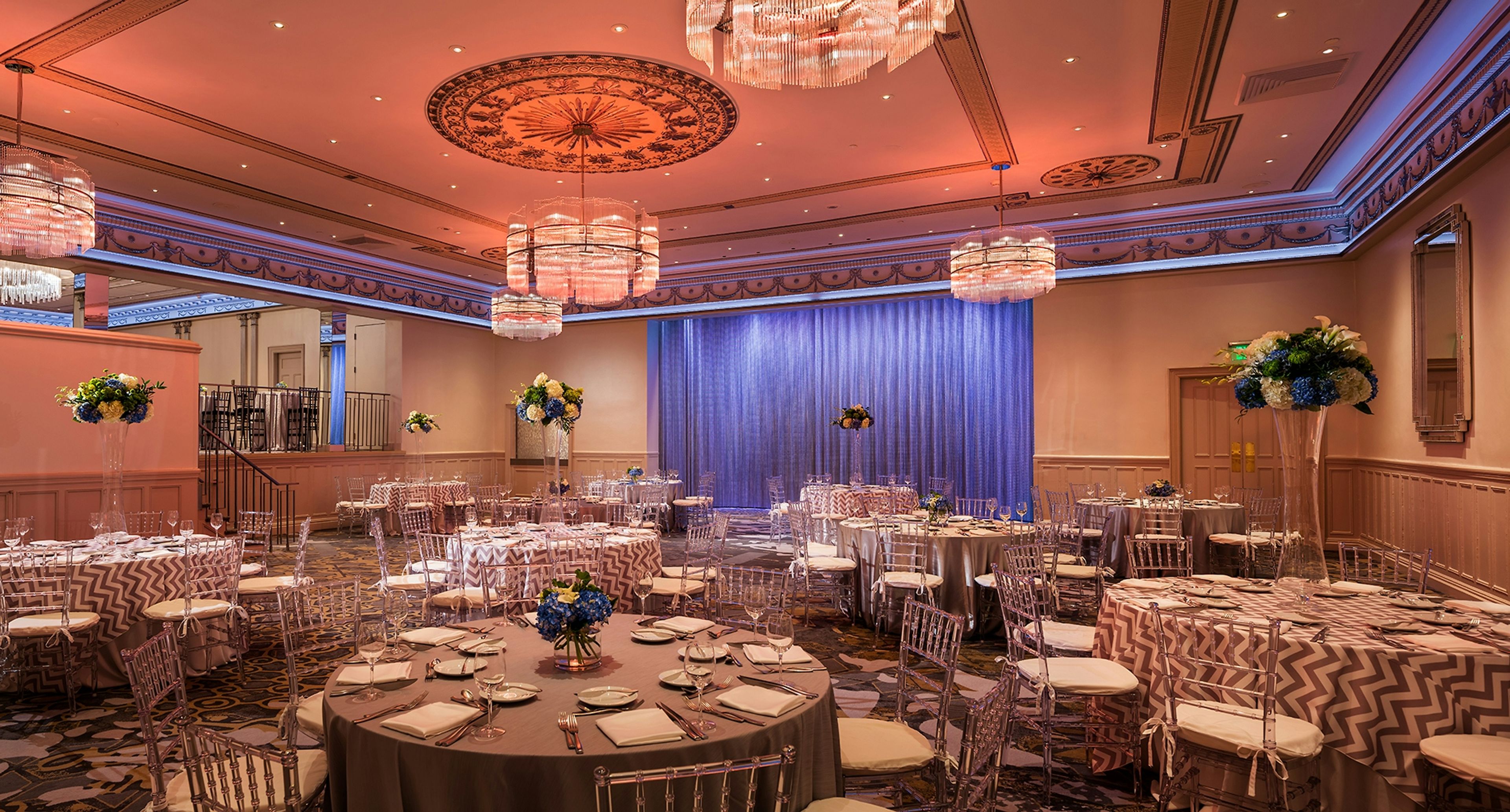 Cover photo of Sheraton Commander Hotel