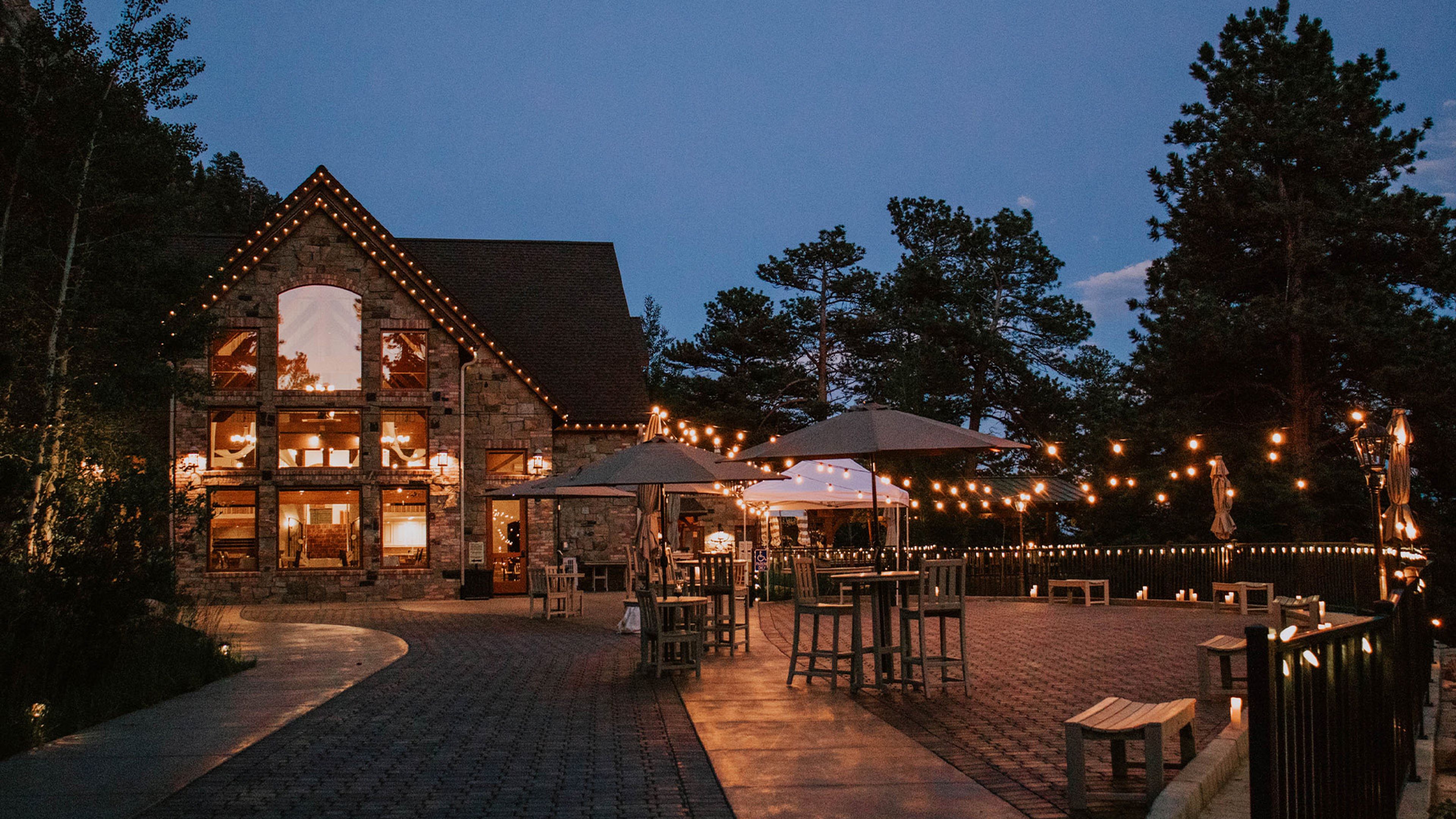 Cover photo of Della Terra by Wedgewood Weddings