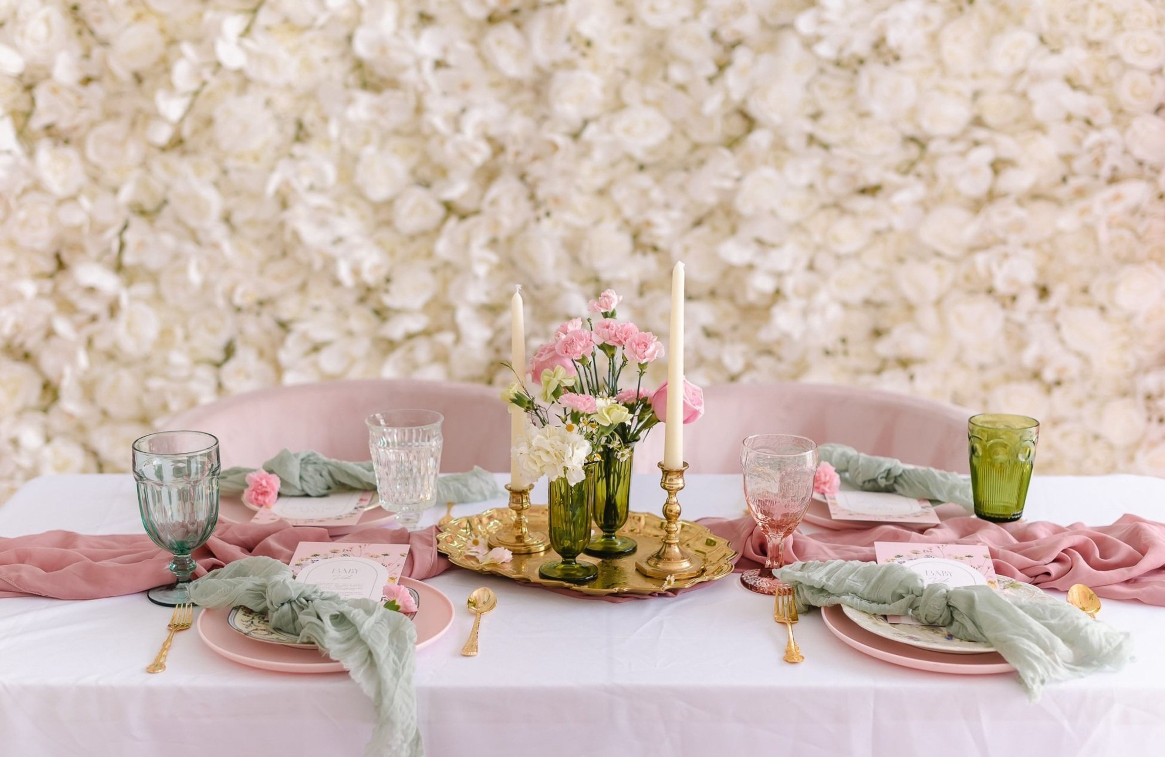 Cover photo of The Vintage Dahlia Table