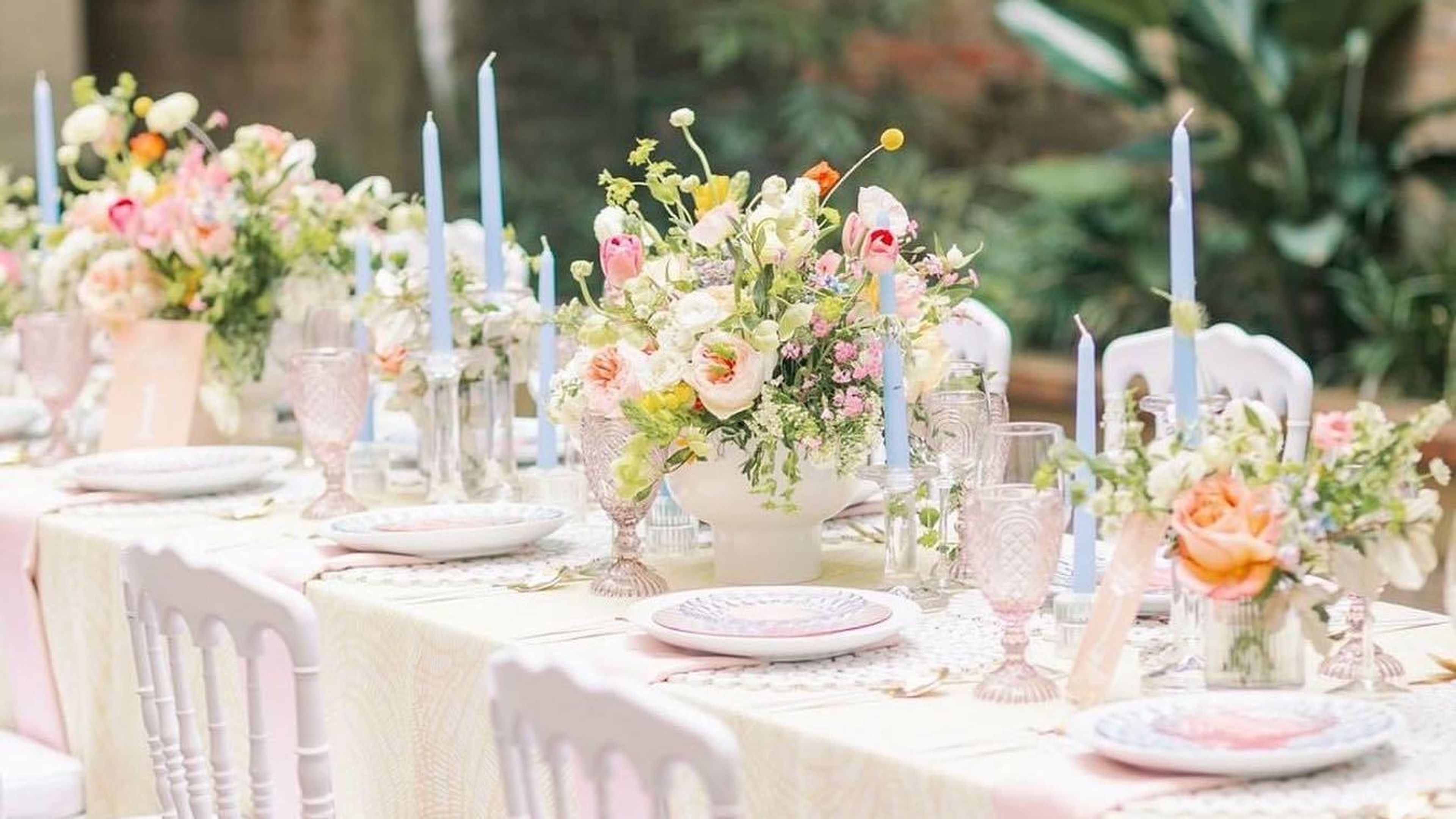 Cover photo of Hummingbird Floral Studio