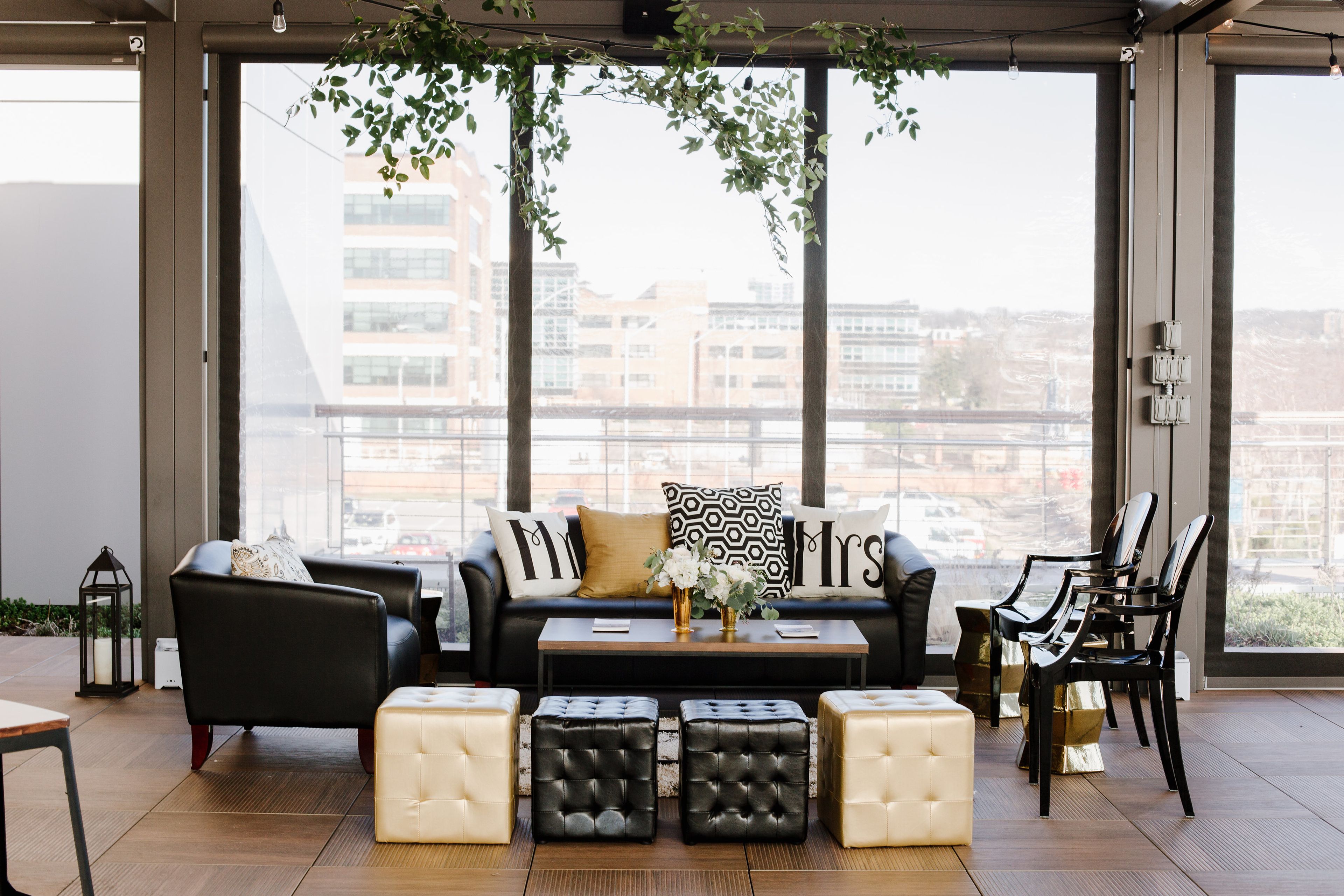 Cover photo of Posh & Luxe Companies, LLC