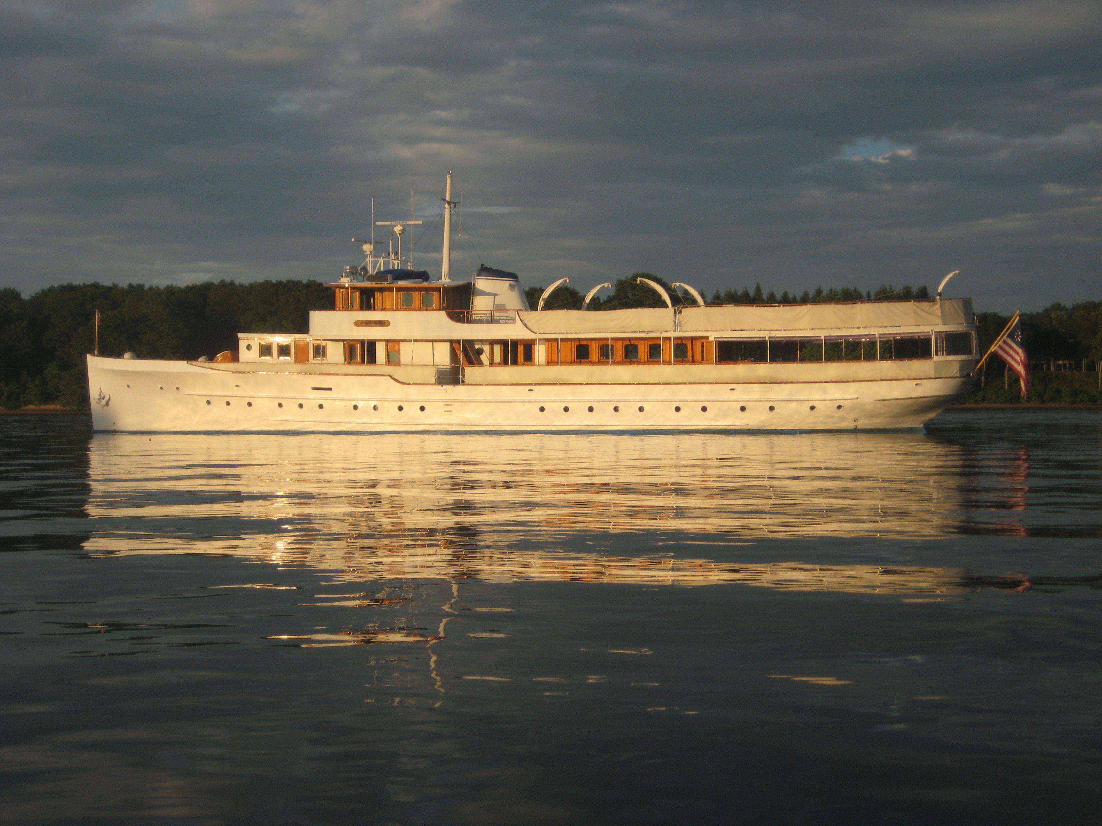 Cover photo of Yacht Mariner III
