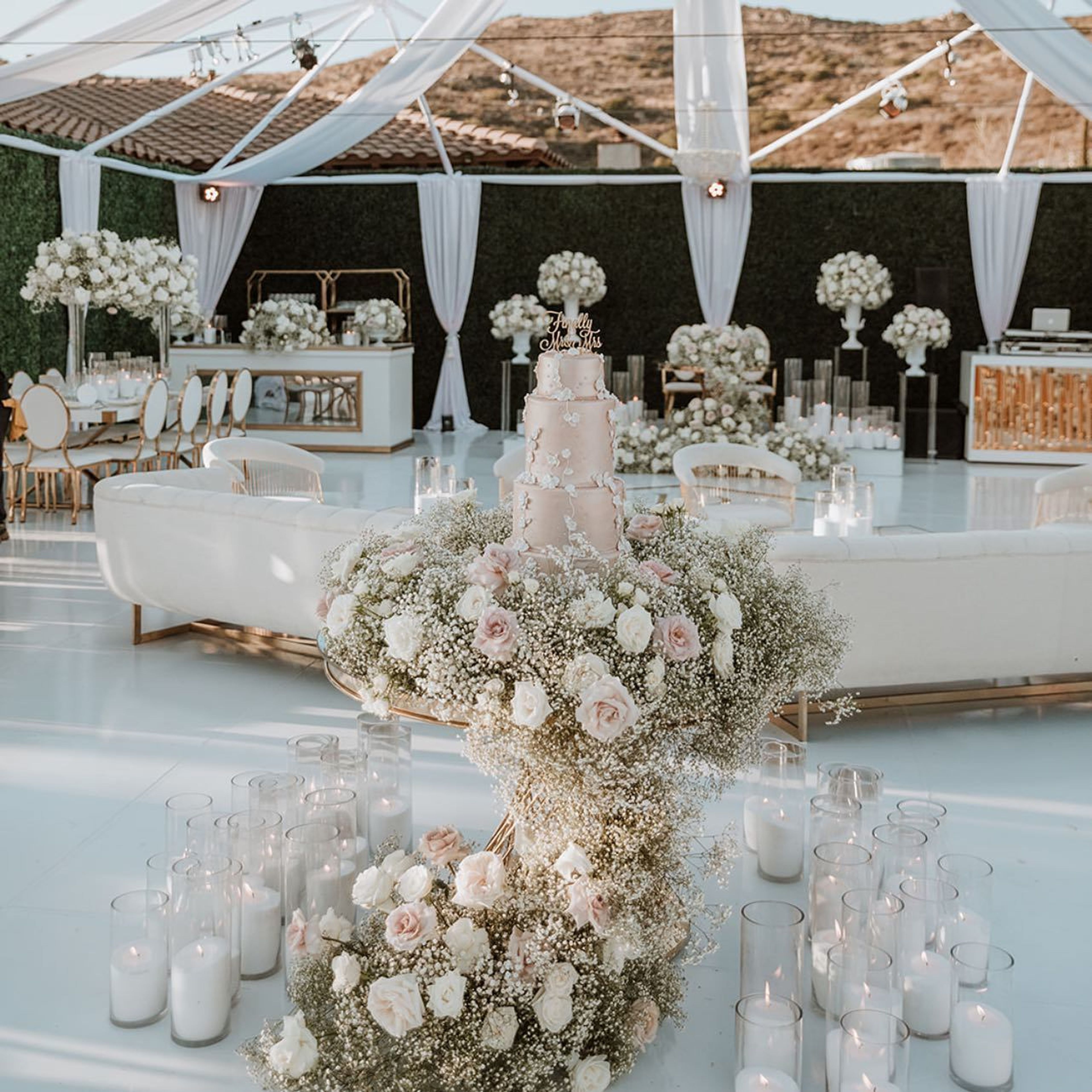 Cover photo of Trendee Flowers