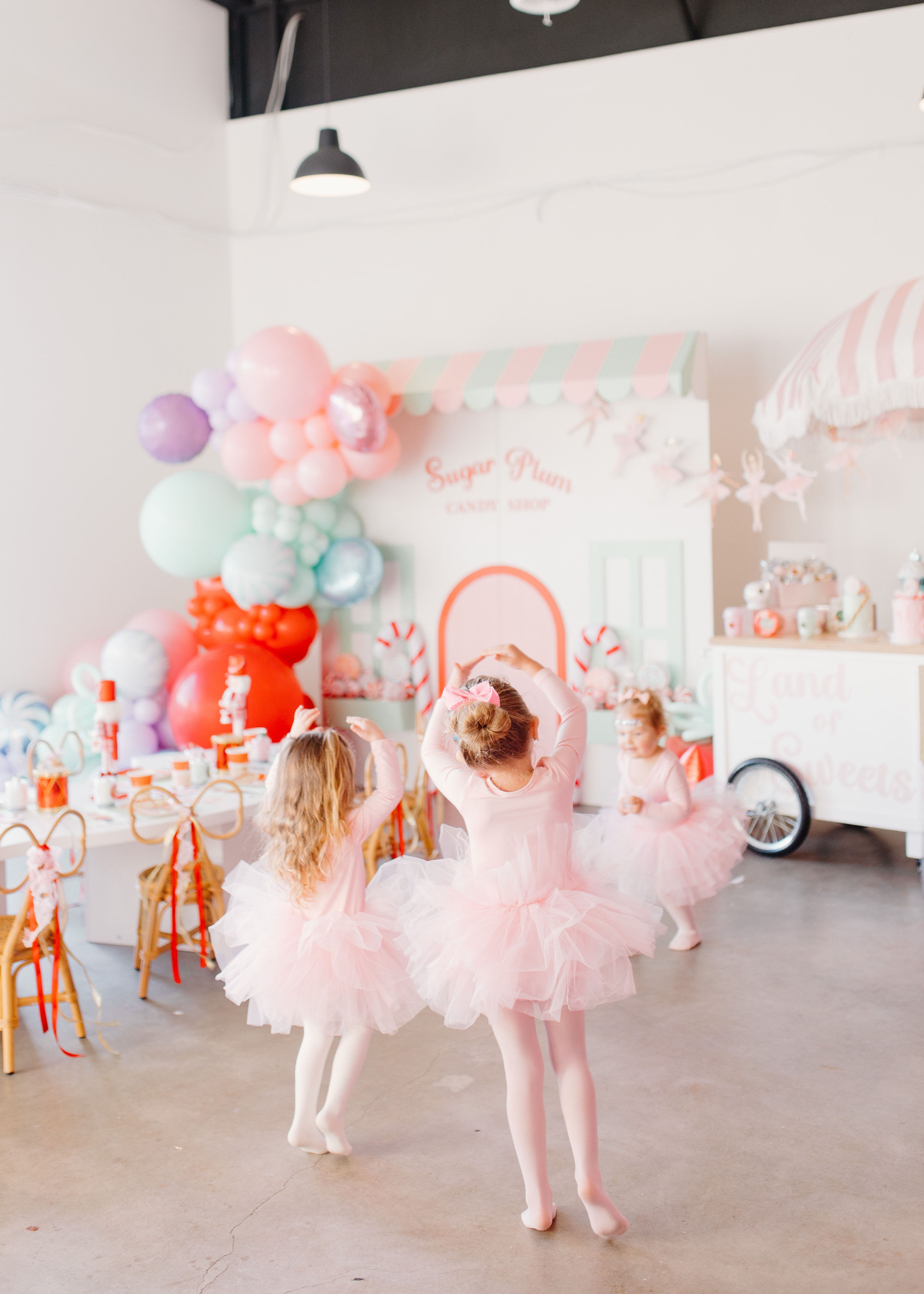 Cover photo of The Party Trend