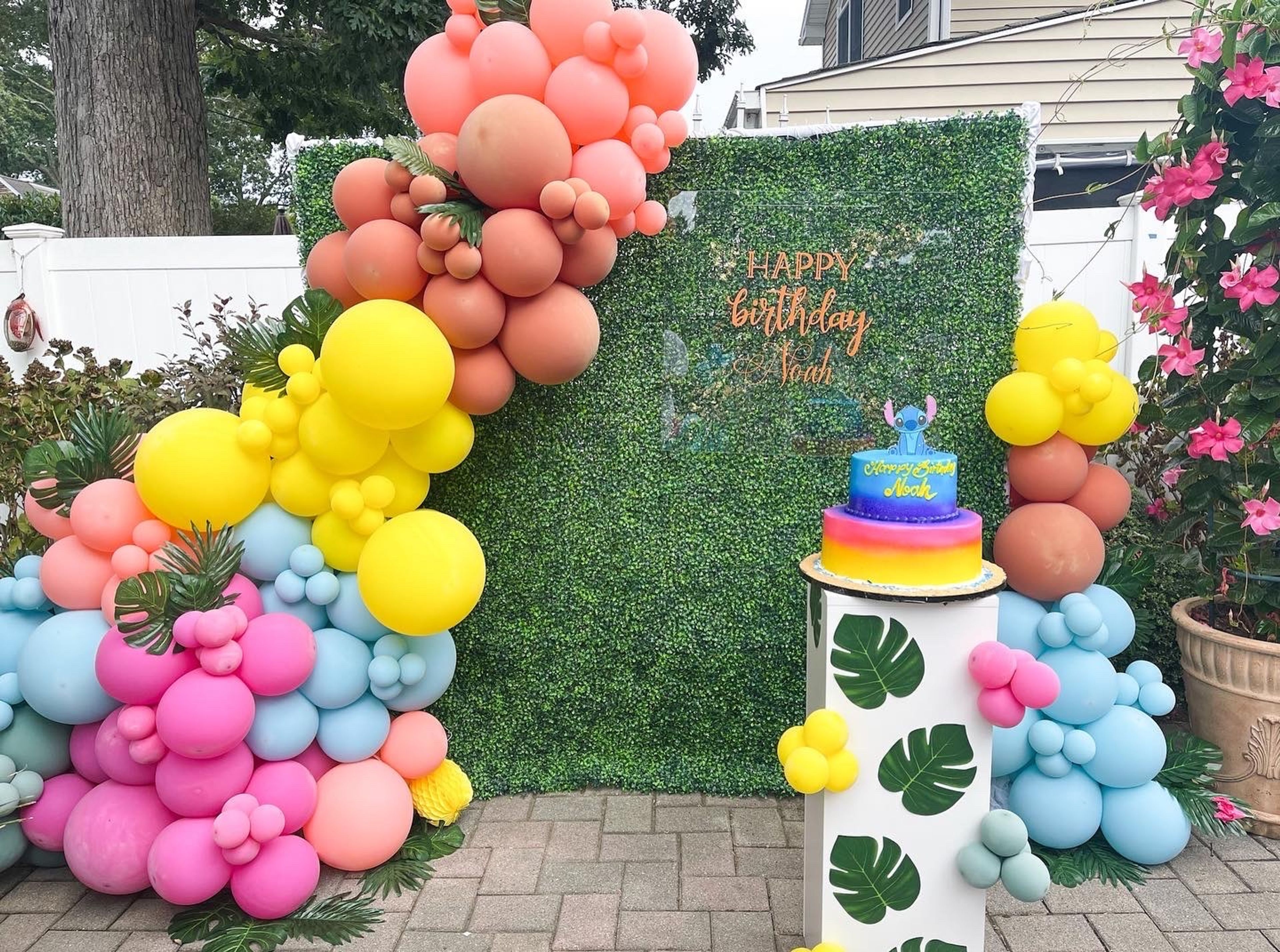 Cover photo of Creative Balloons by Ari
