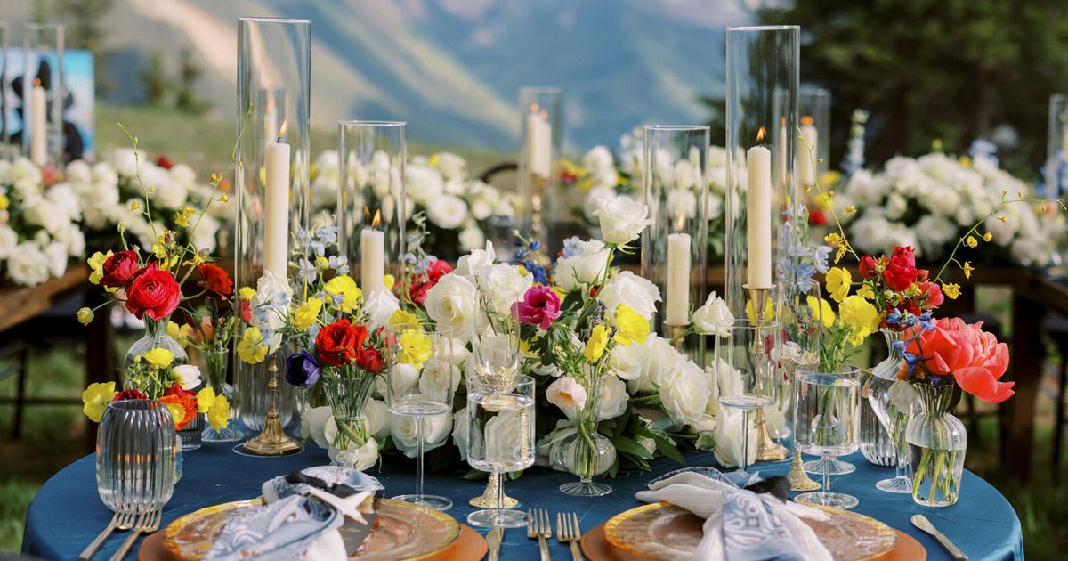 Mountain Flowers of Aspen | Aspen Design & Floral | 300 photos | PartySlate