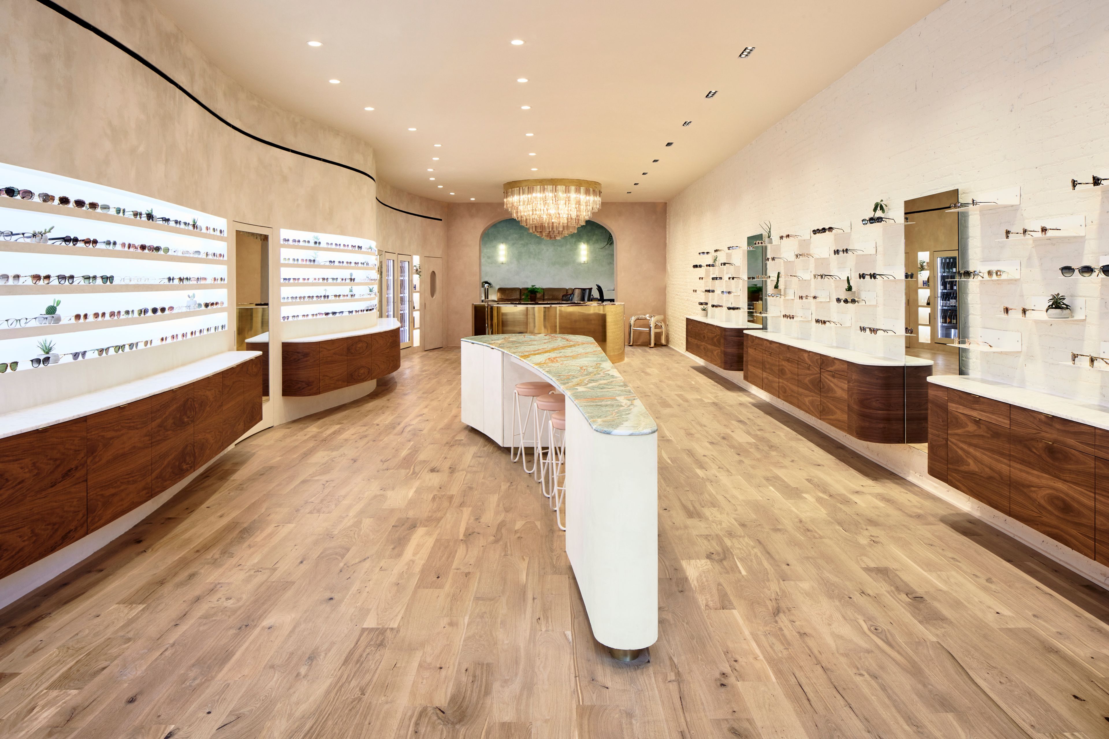 Cover photo of KREWE / &Holiday