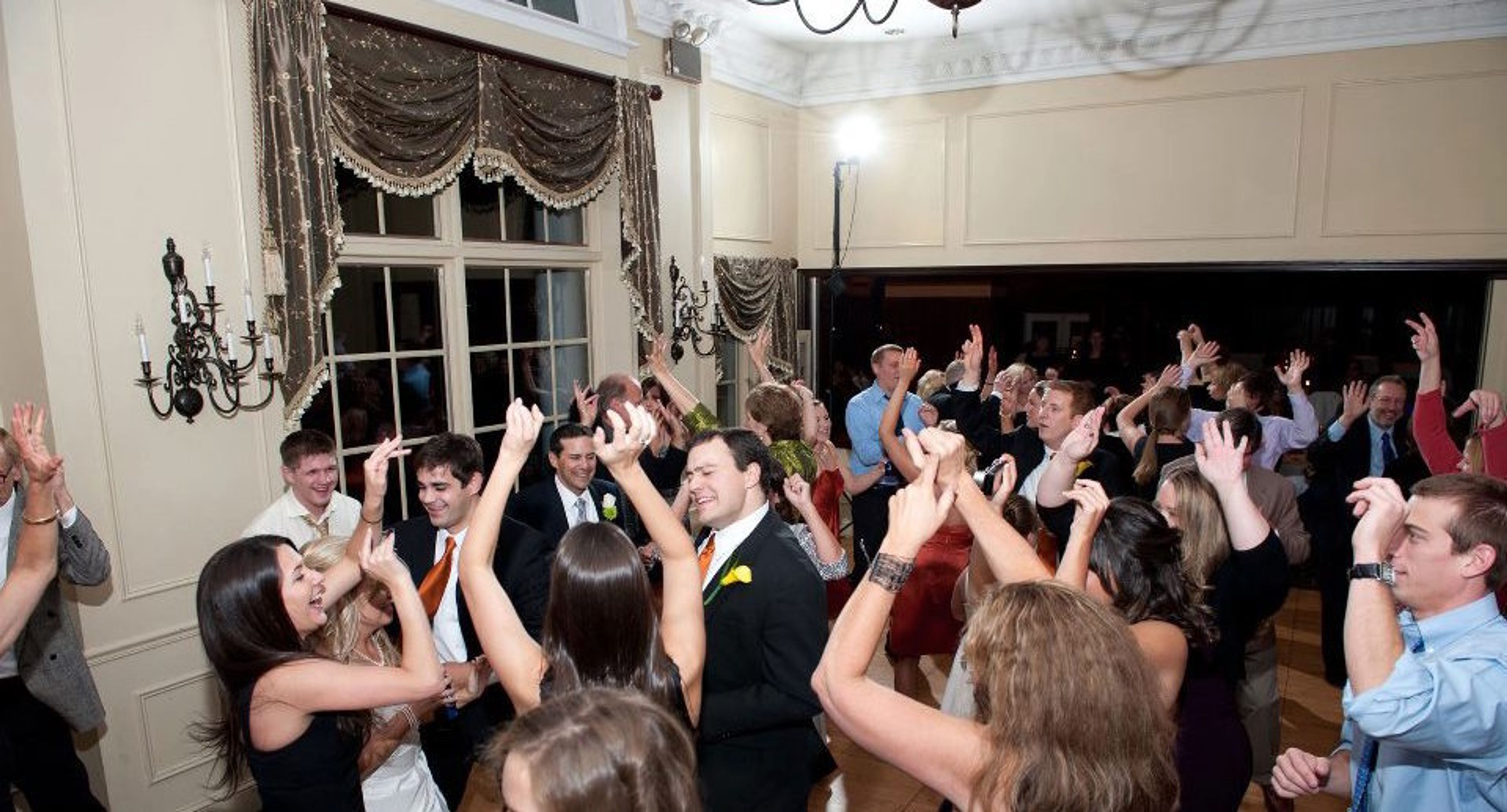 Cover photo of Rolling Sounds Entertainment & Lighting