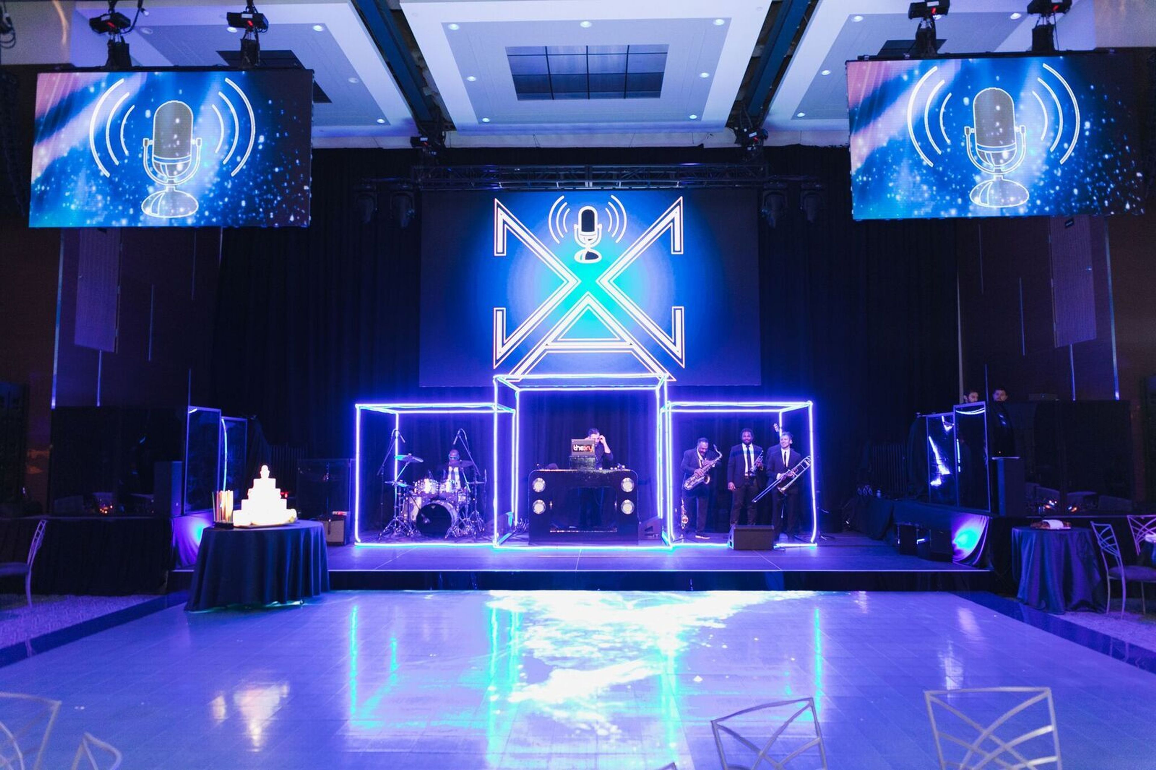 Cover photo of Total Entertainment