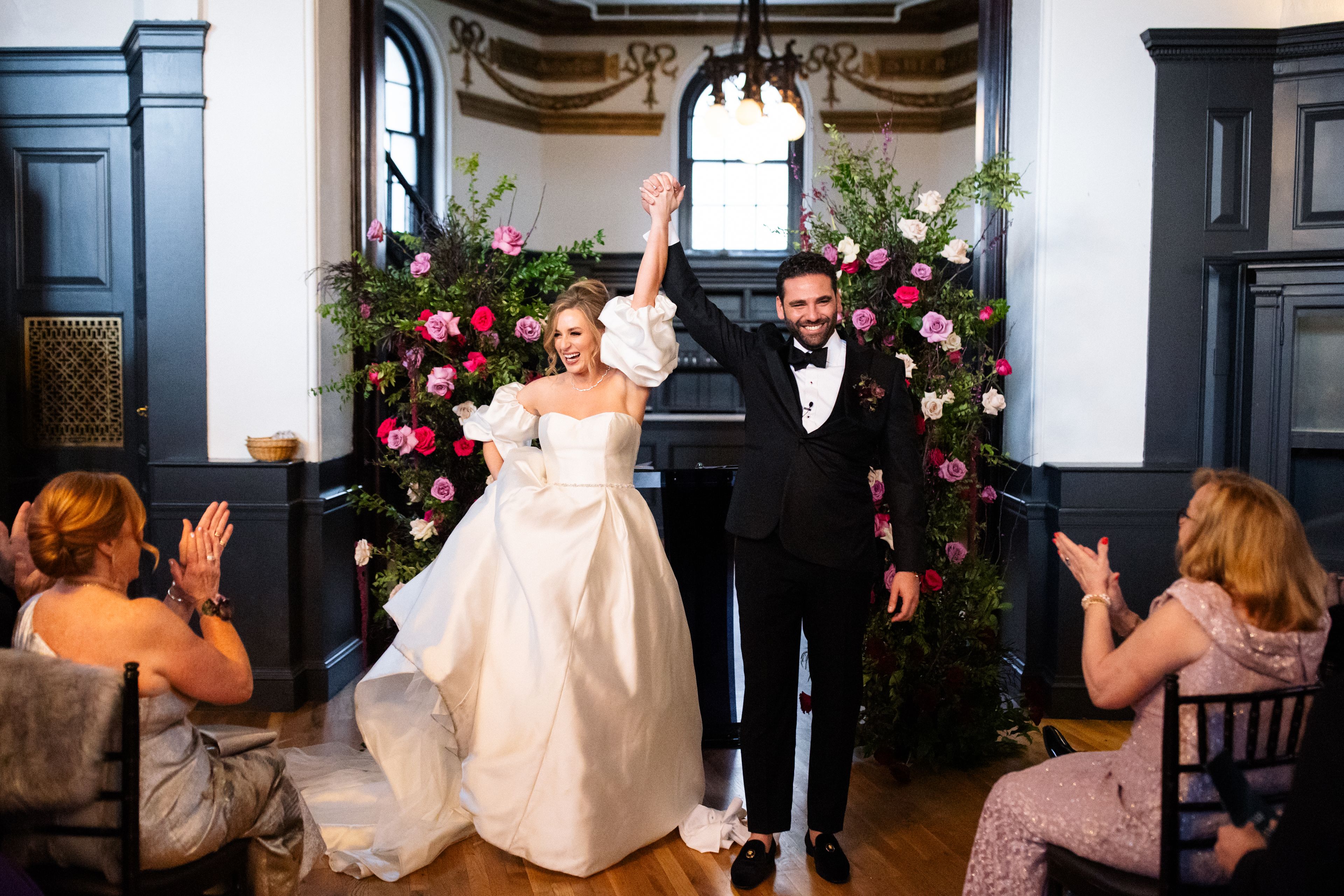 Cover photo of 33 MUNROE