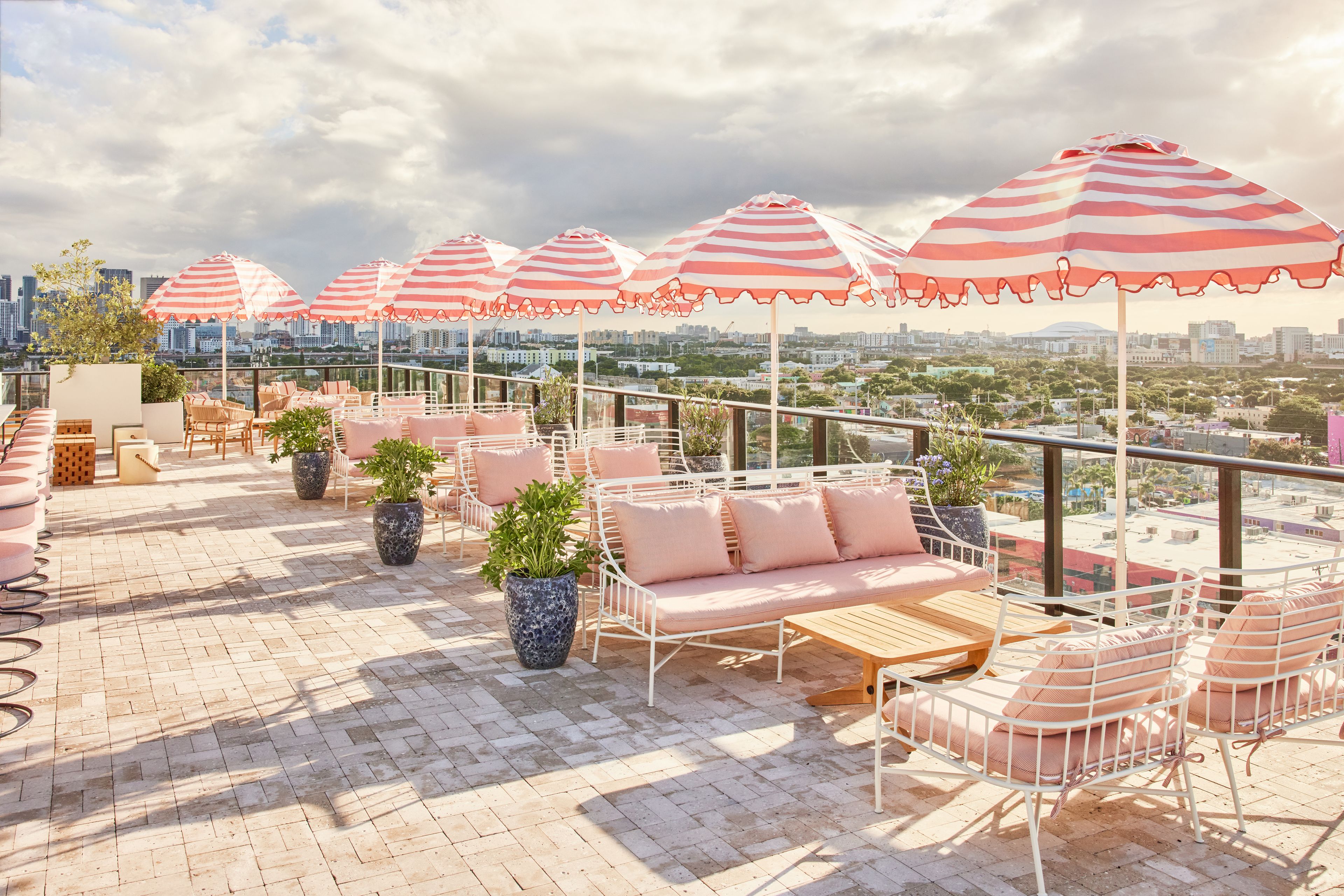 Cover photo of Arlo Wynwood