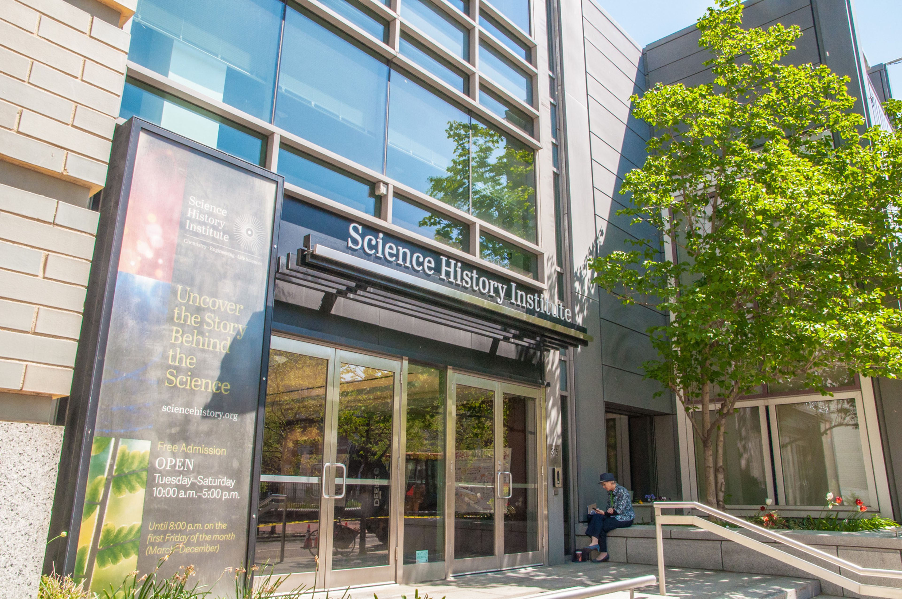 Cover photo of Science History Institute