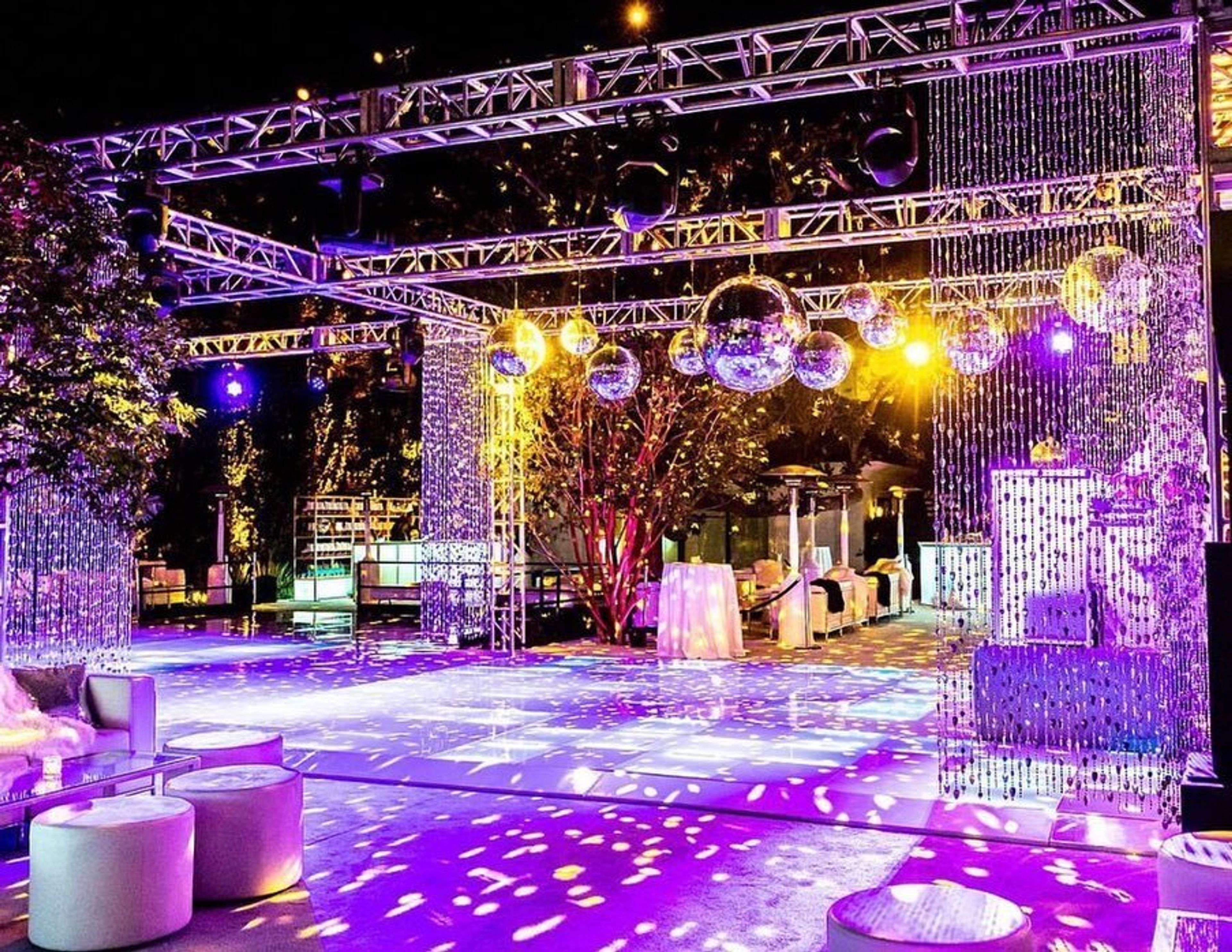 Cover photo of Dazian