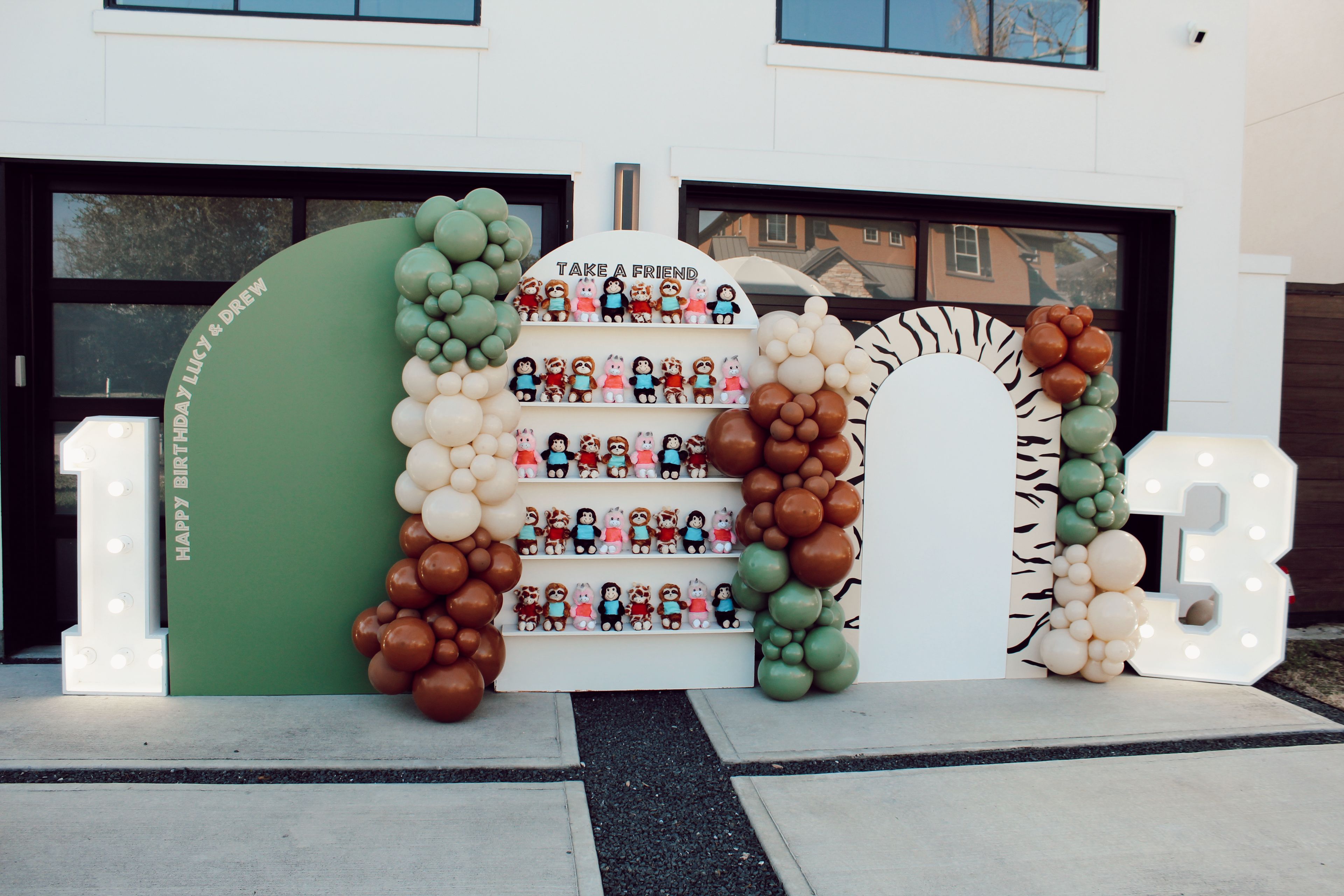 Cover photo of Events & Zo