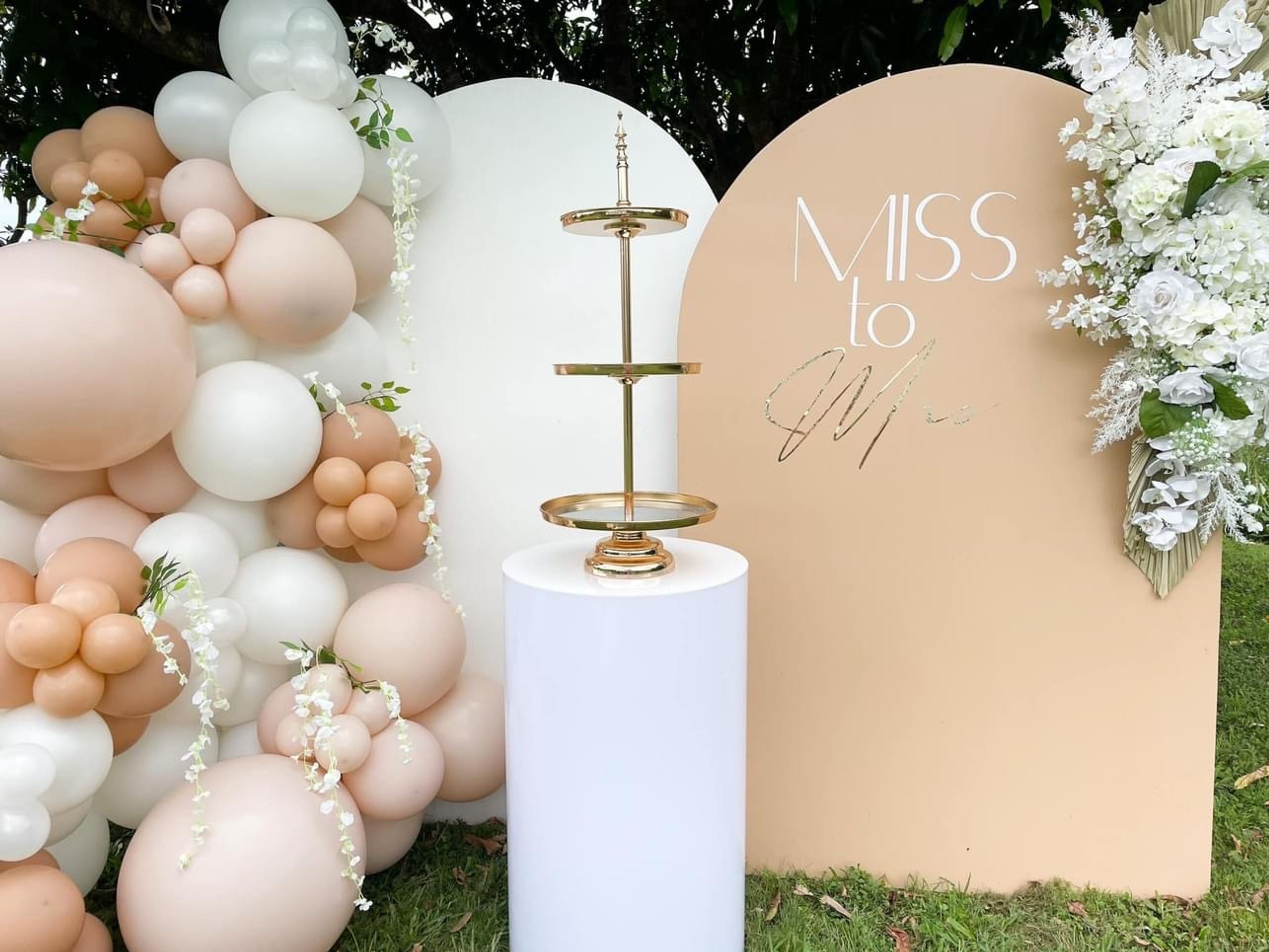 Cover photo of Elevate Balloons