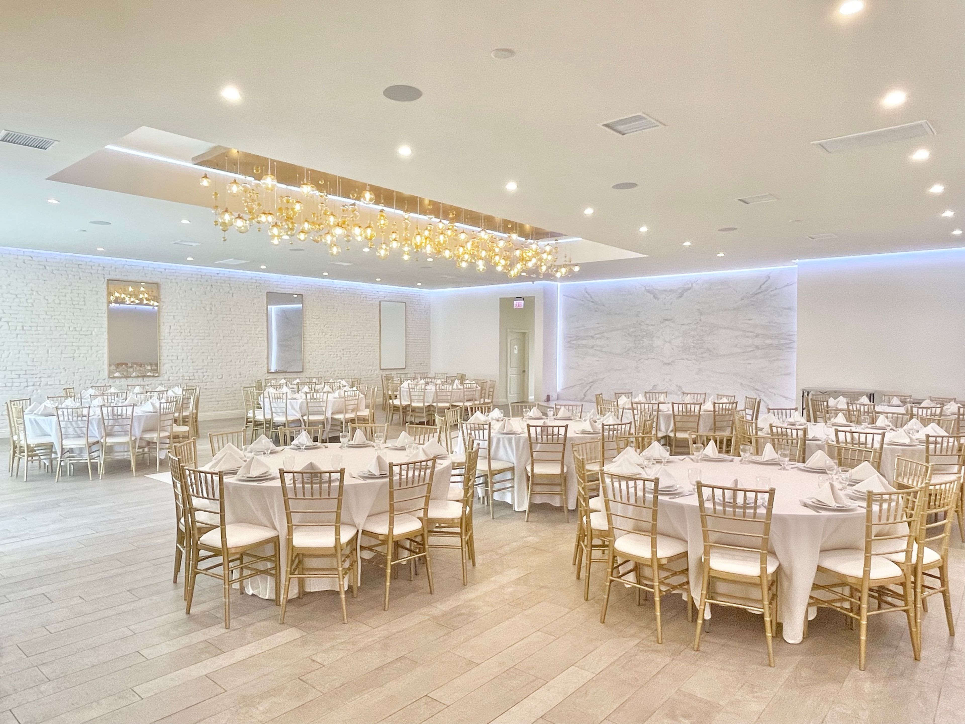 Cover photo of Elli banquet