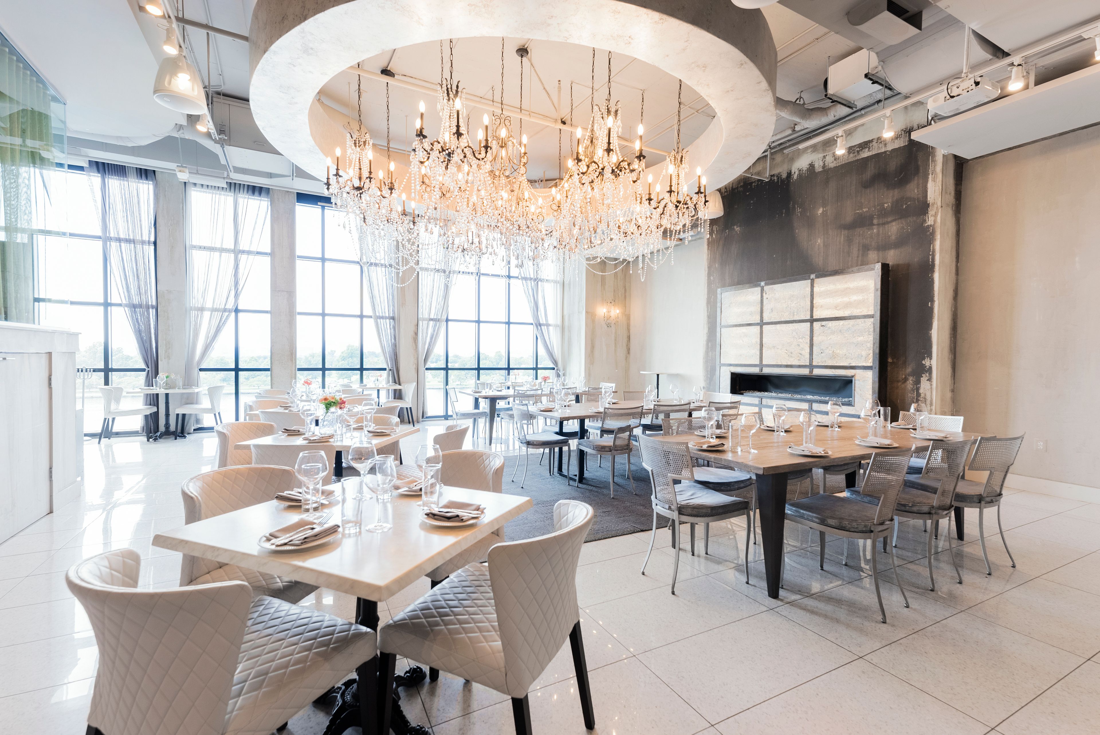 Cover photo of La Vie