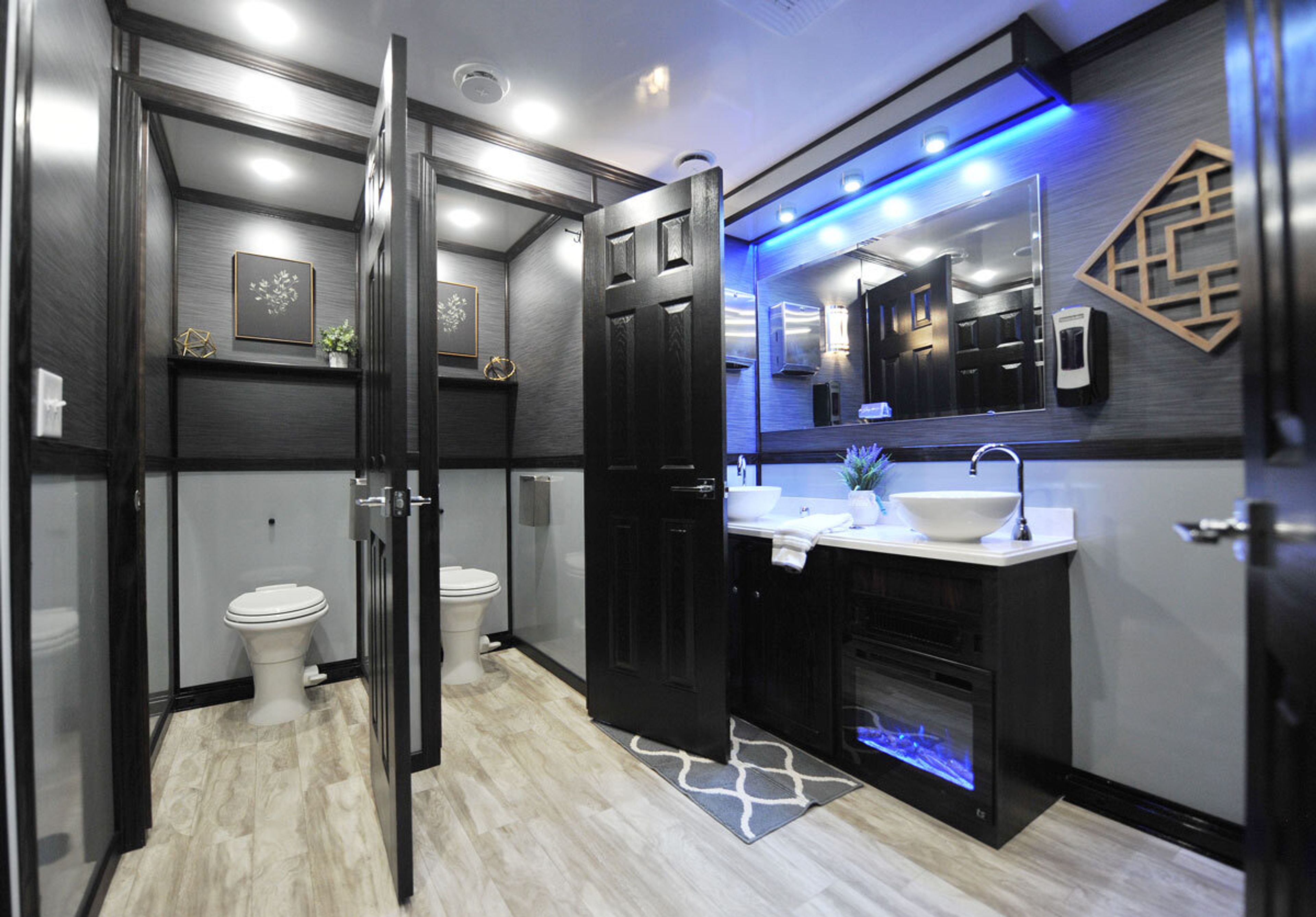 Cover photo of Jazzy Johnz - Gulf Coast Restroom Trailers