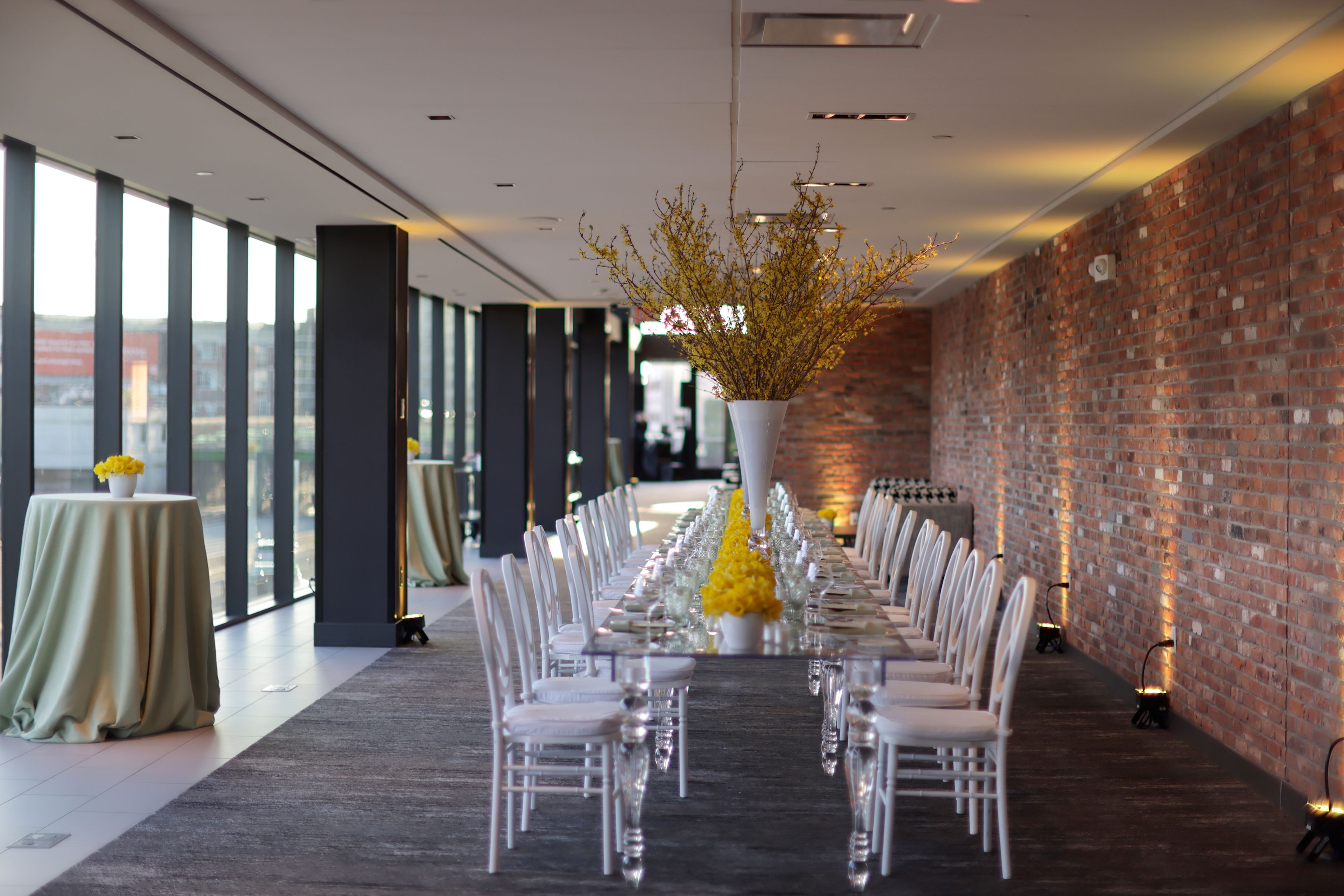 Cover photo of Hotel Commonwealth Boston