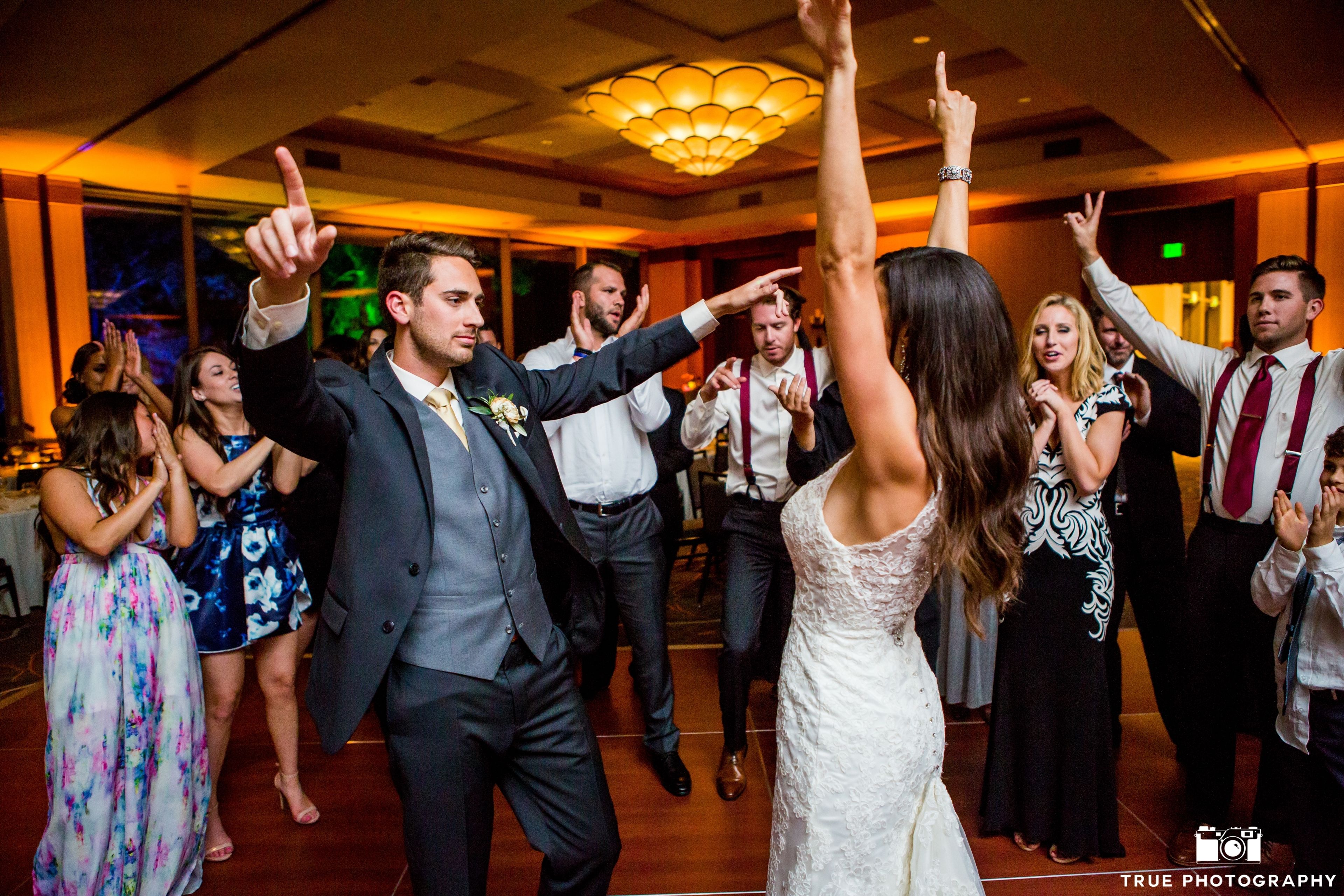 Cover photo of Vario Weddings