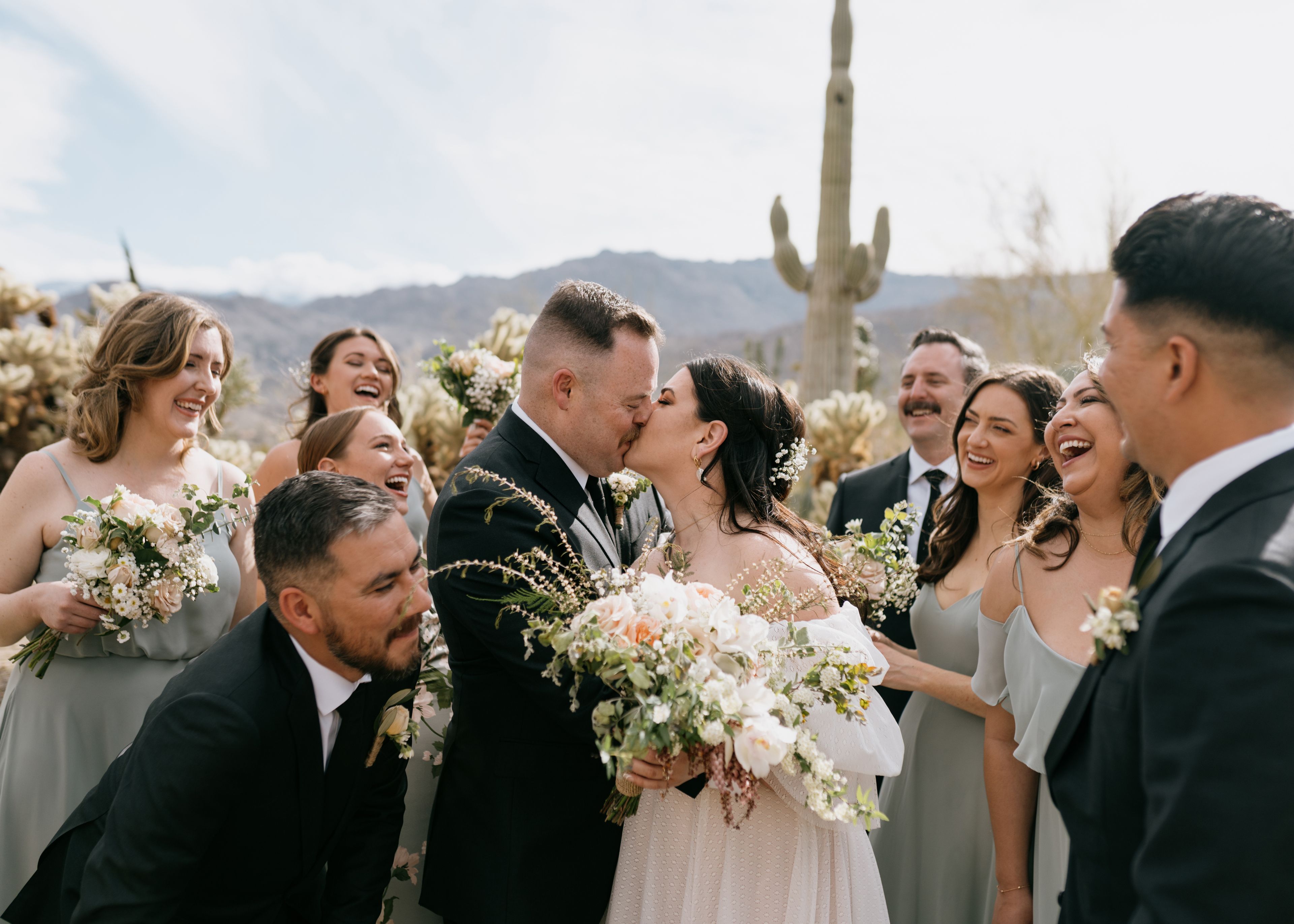 Cover photo of Danya Izarraraz Wedding Photographer