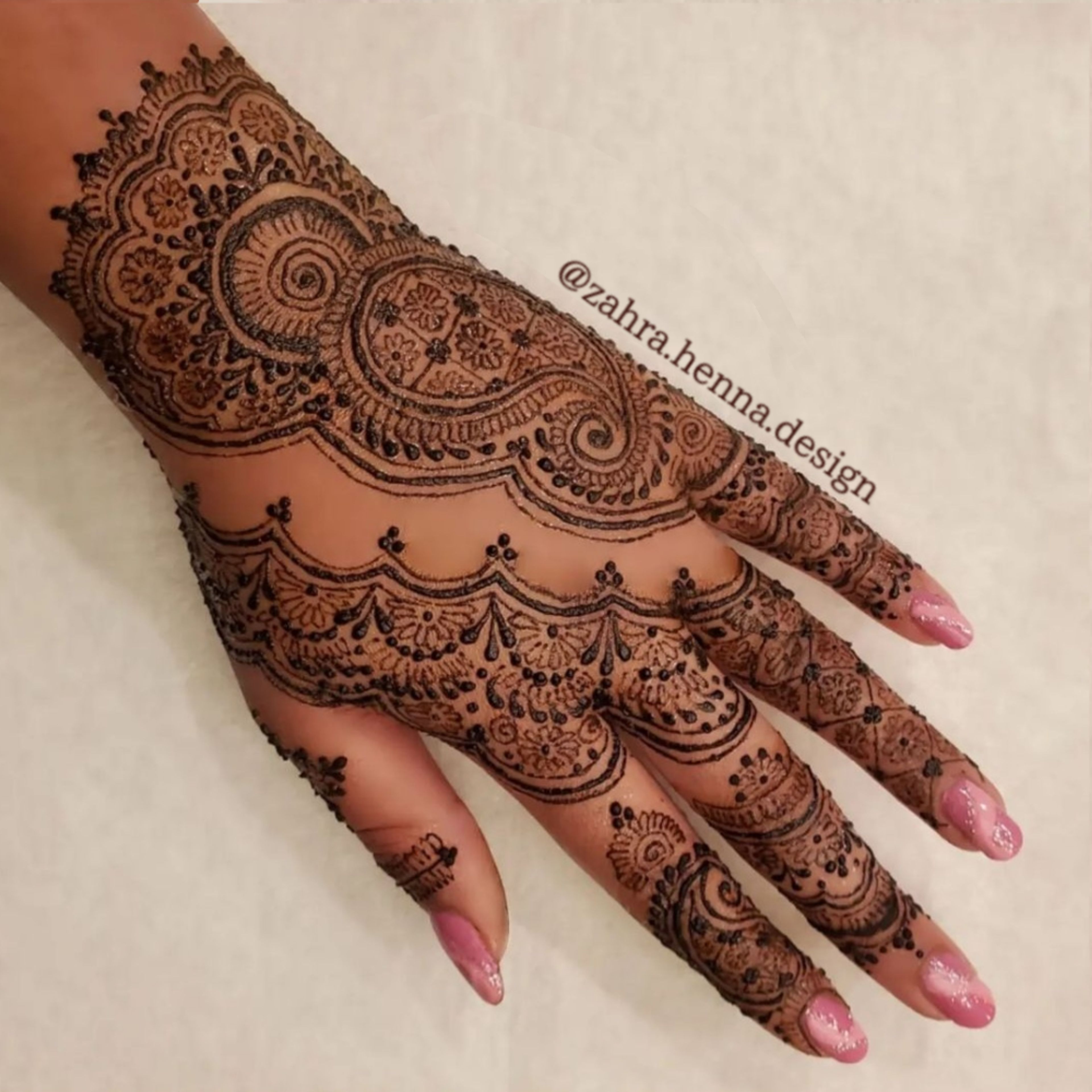 Cover photo of Zahra Henna Design