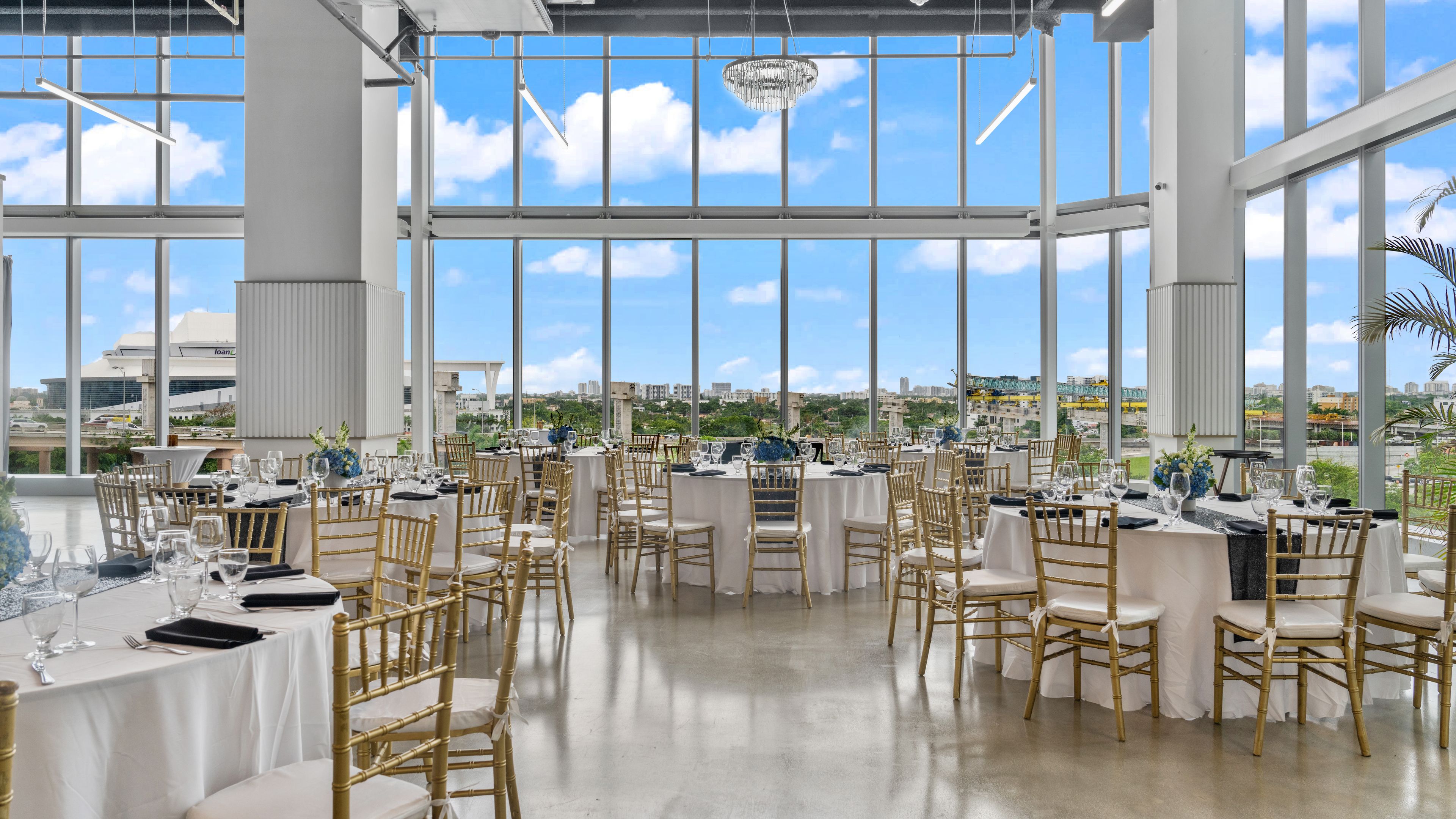 Cover photo of Suite Svn