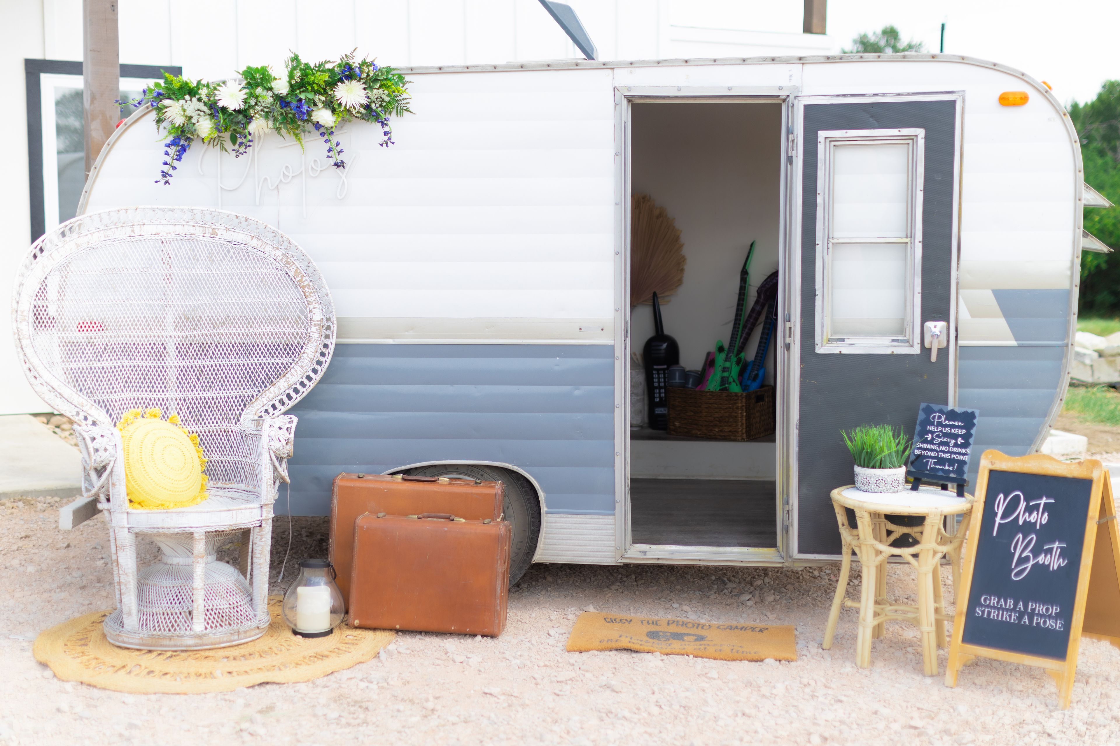 Cover photo of Sissy the Photo Camper