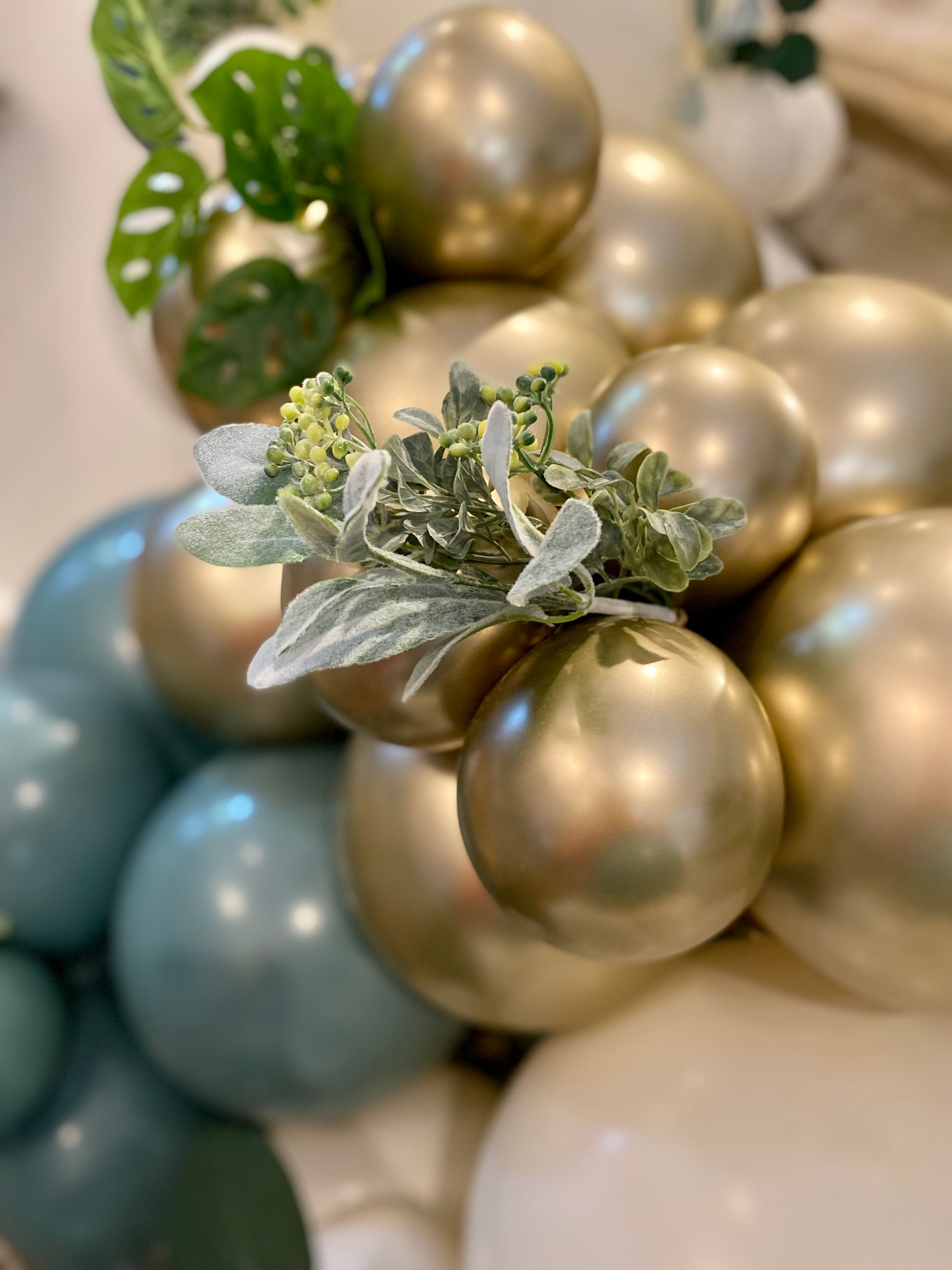 Cover photo of Circle Bee Balloons