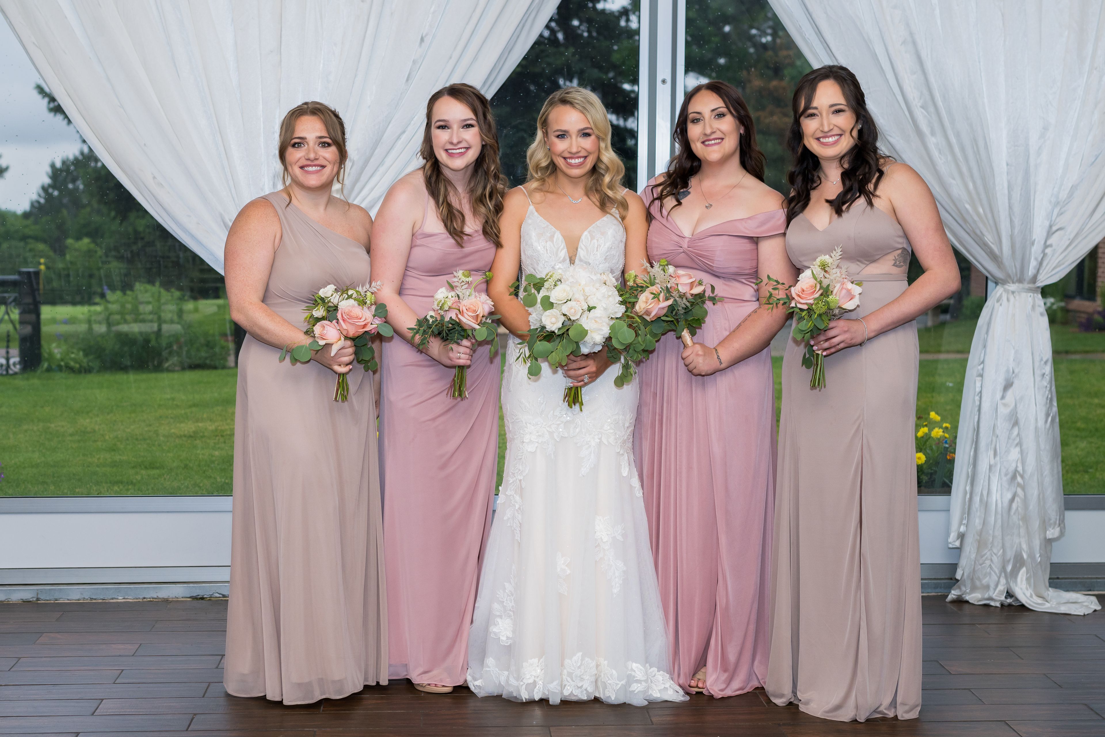 Cover photo of maharu's Photography LLC