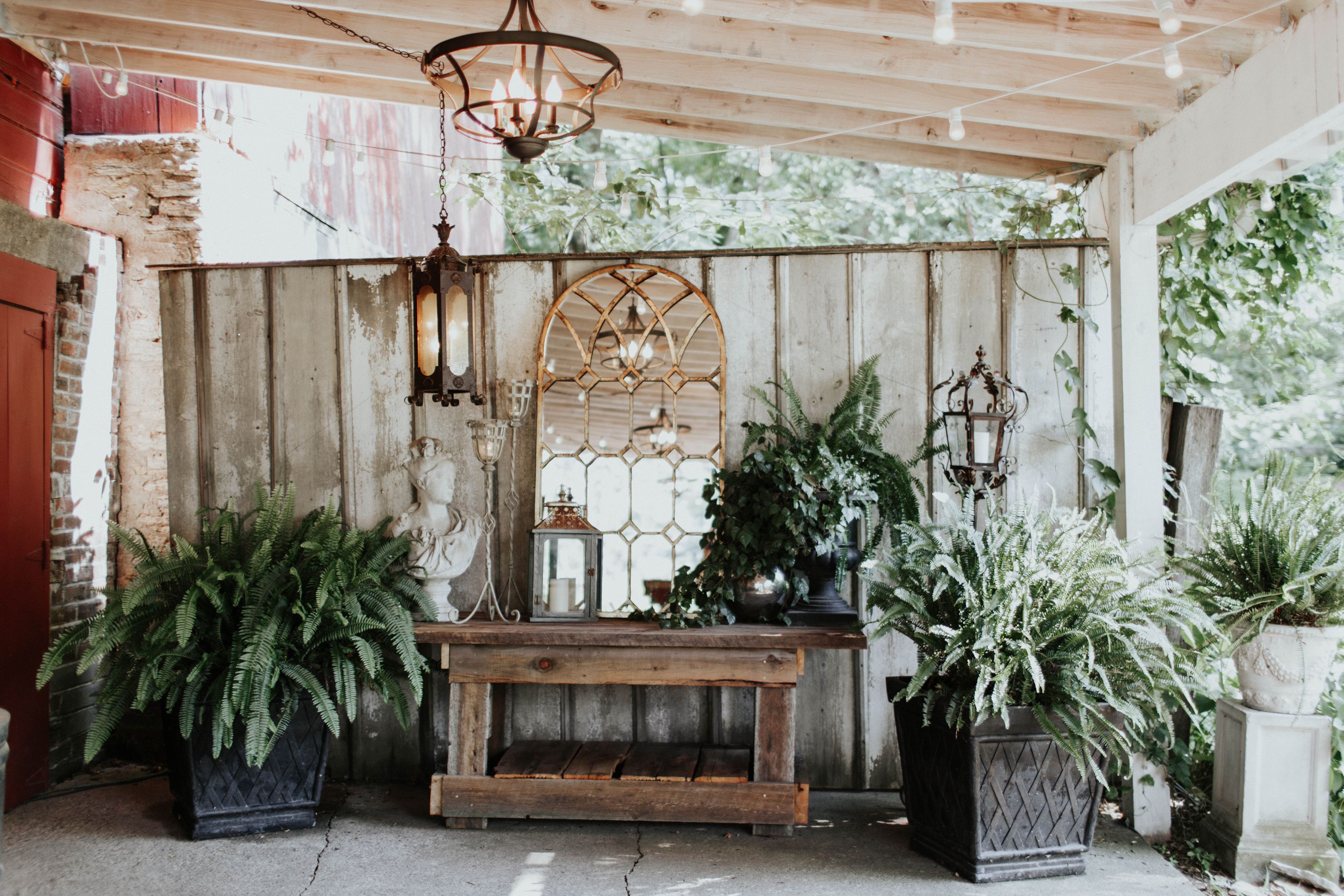 Cover photo of Lady in Red