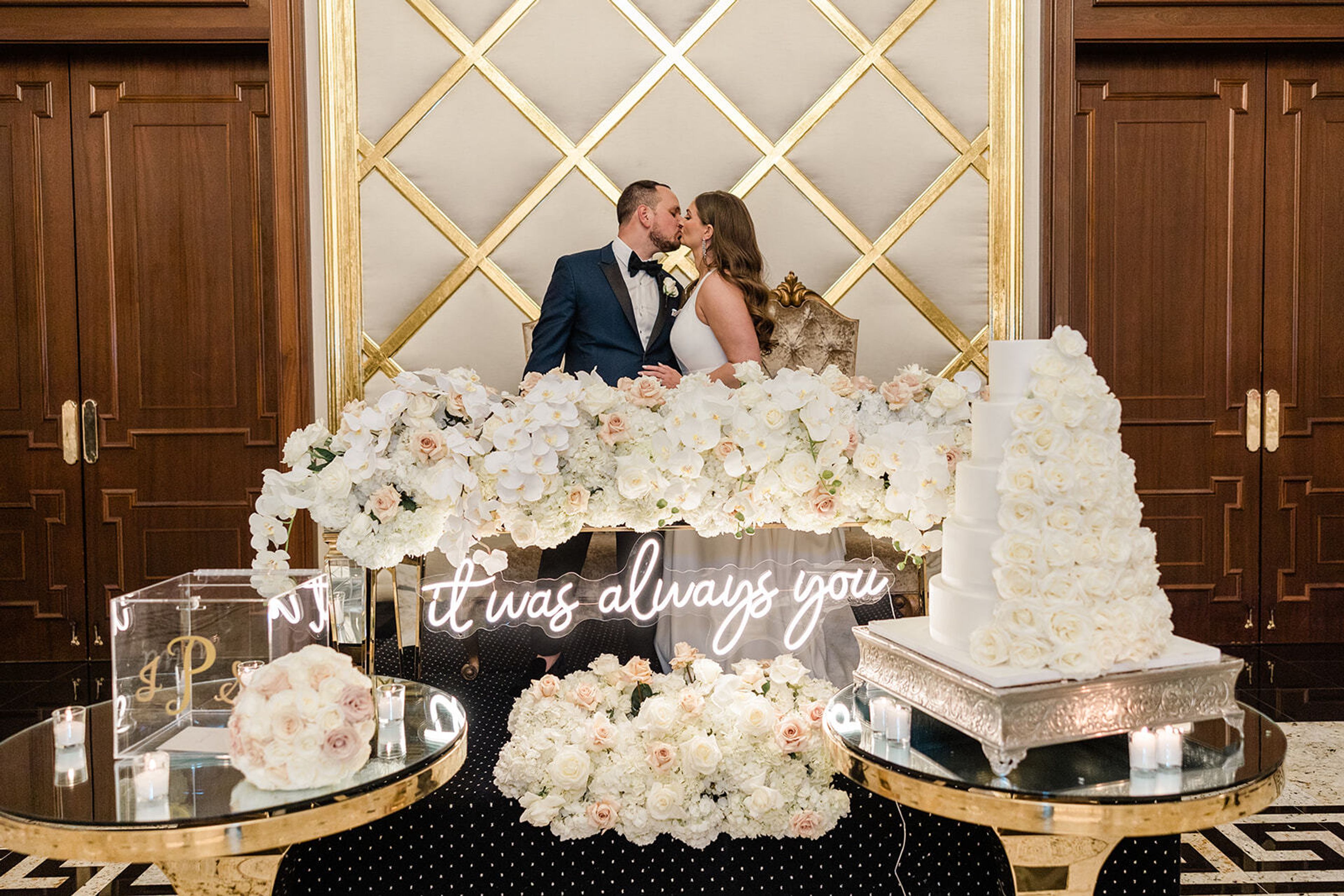 Cover photo of Marquis Florals by Kim