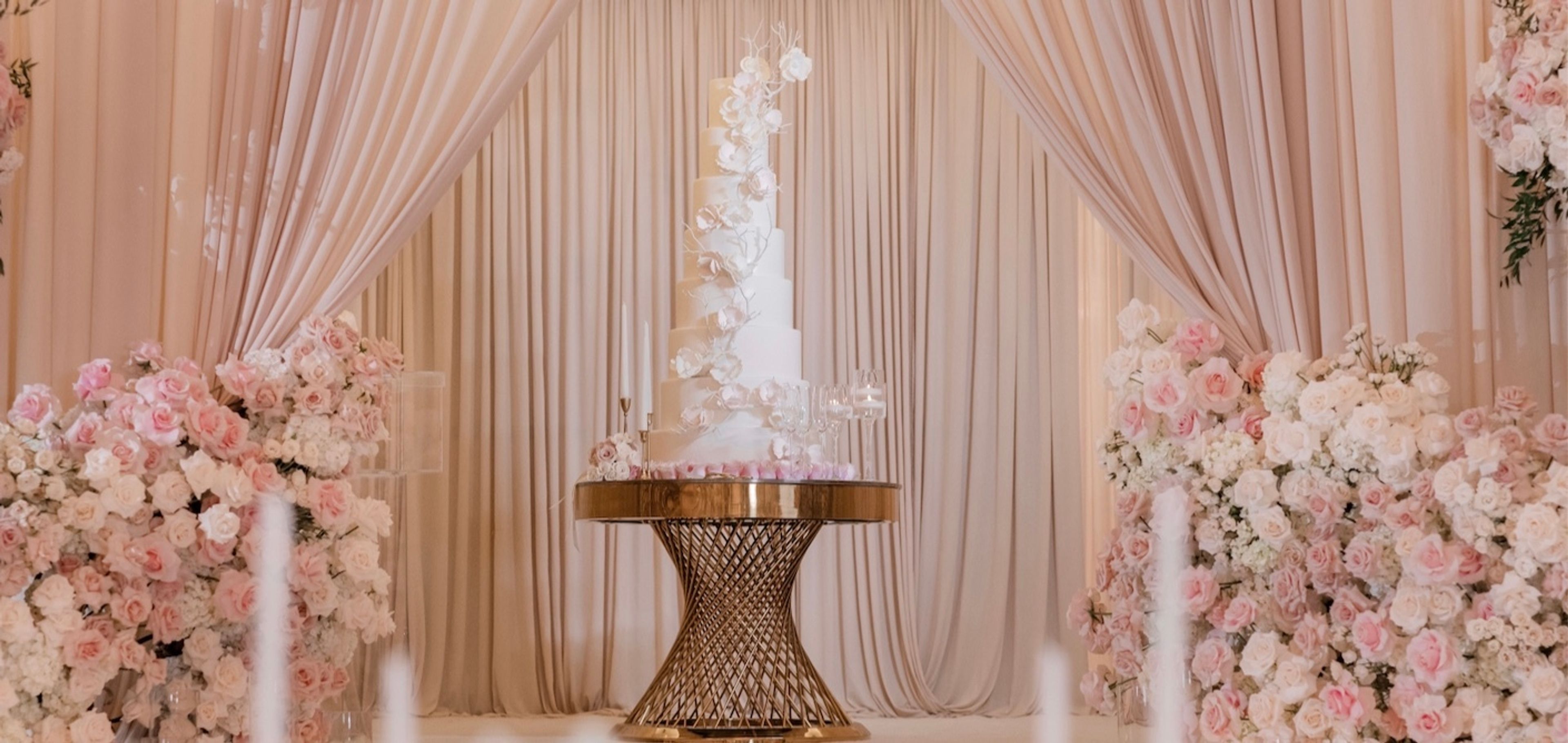 Cover photo of Roobina's Cake and Catering