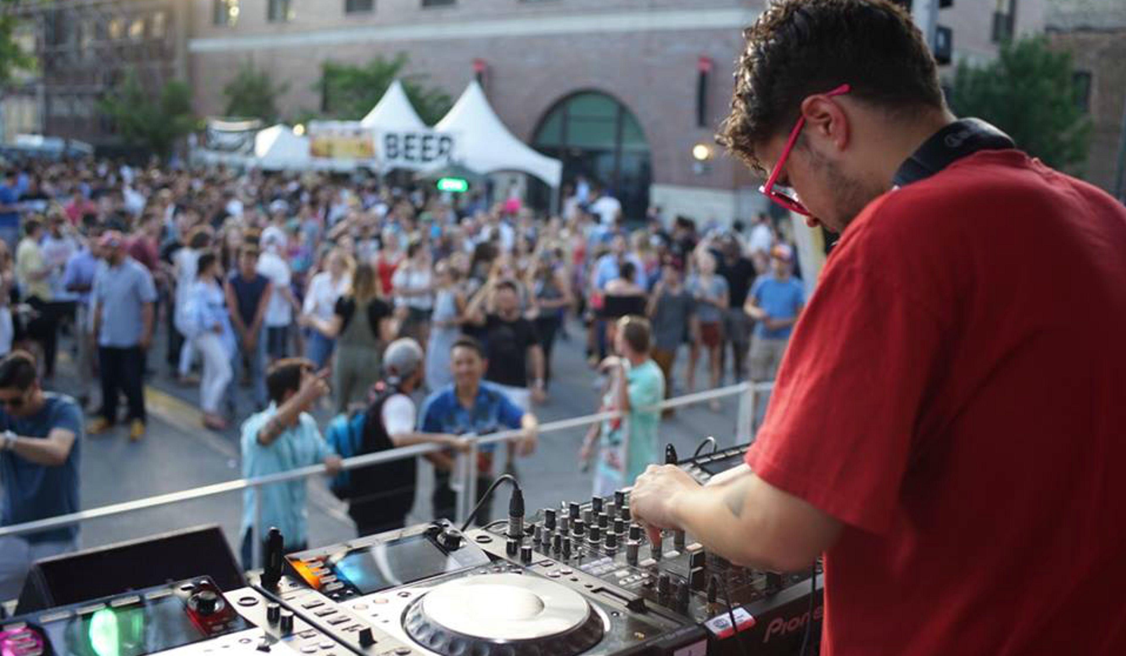 Cover photo of Chicago Entertainment Agency