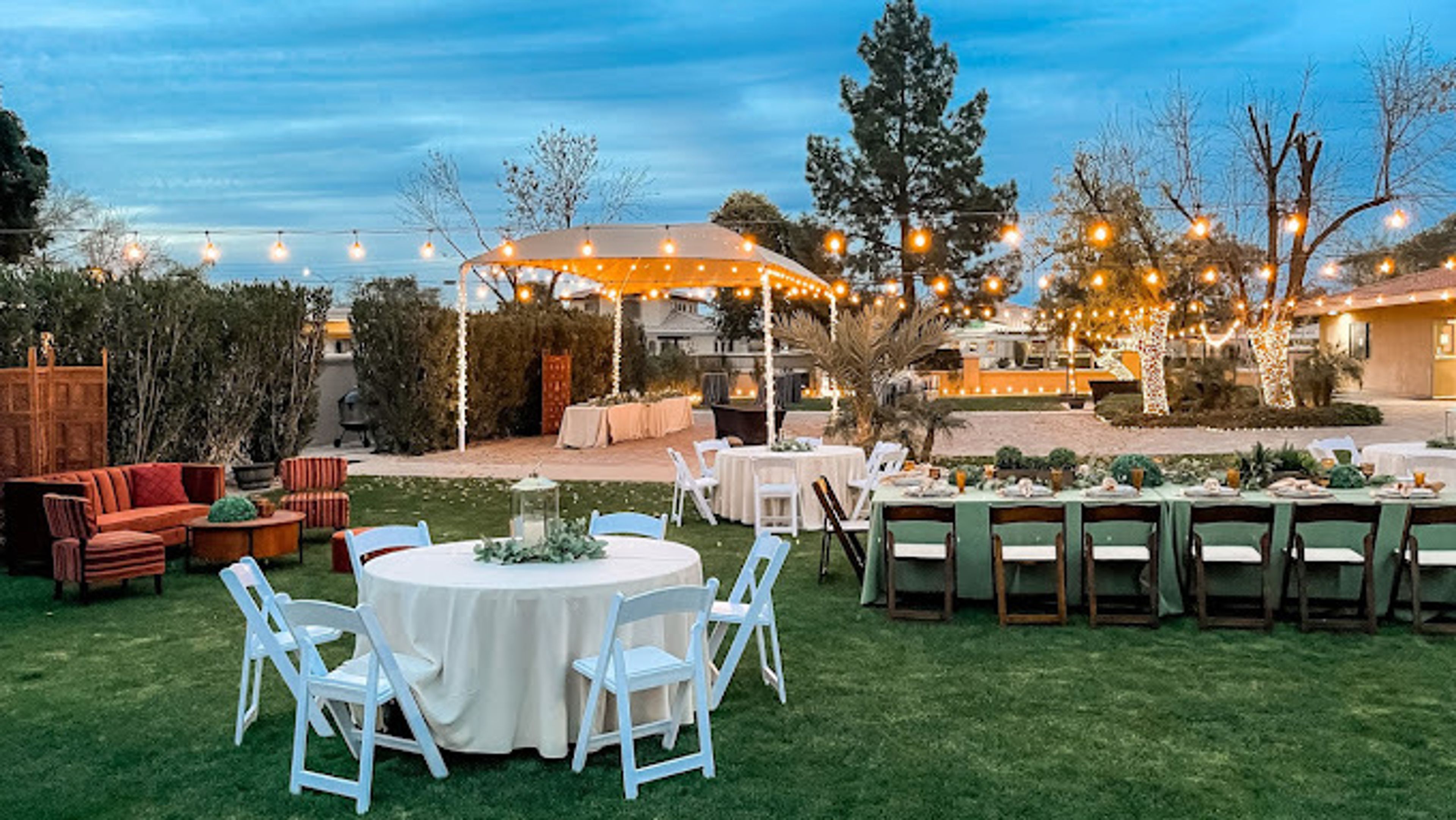 Cover photo of Modern Moments